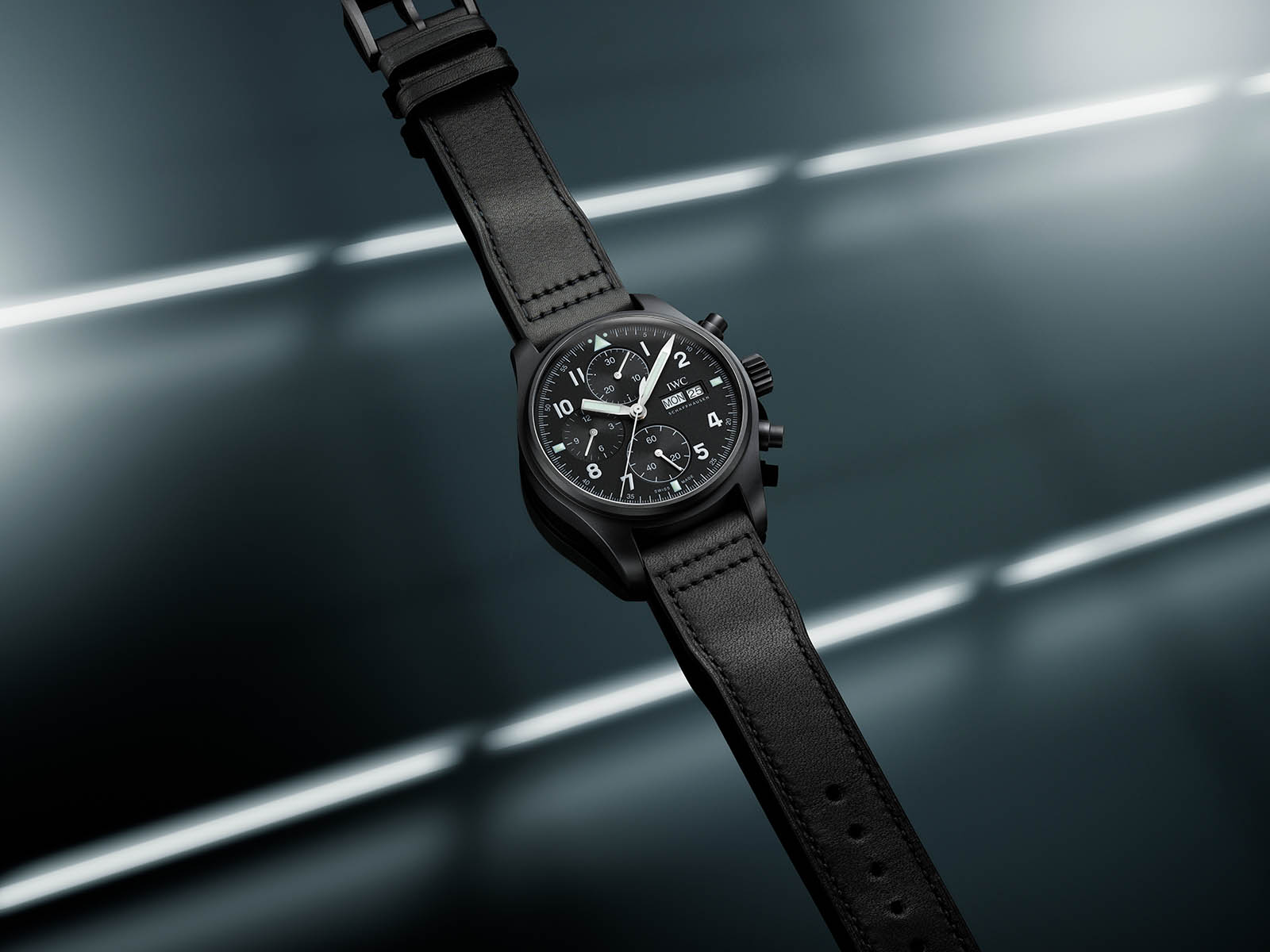 iw387905-iwc-pilot-s-chronograph-tribute-to-3705-1.jpg