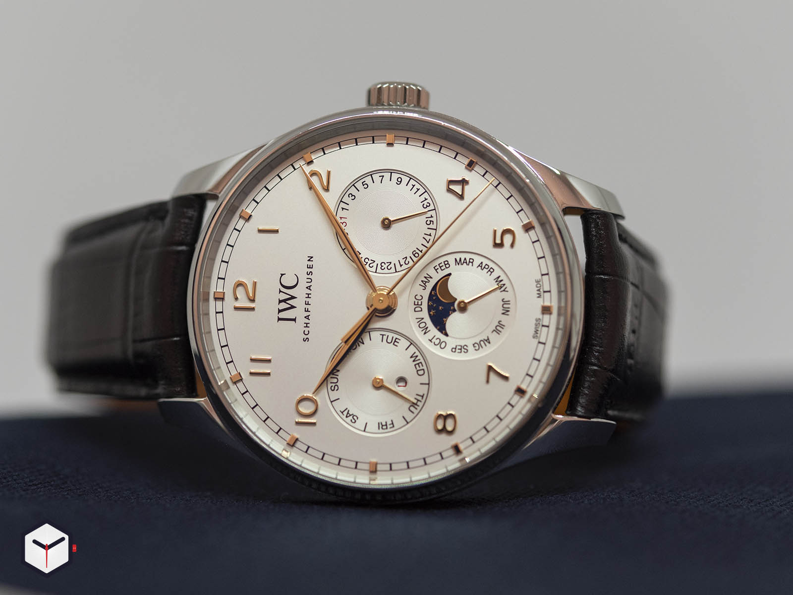 iw344023-iwc-portugieser-perpetual-calendar-42-1.jpg