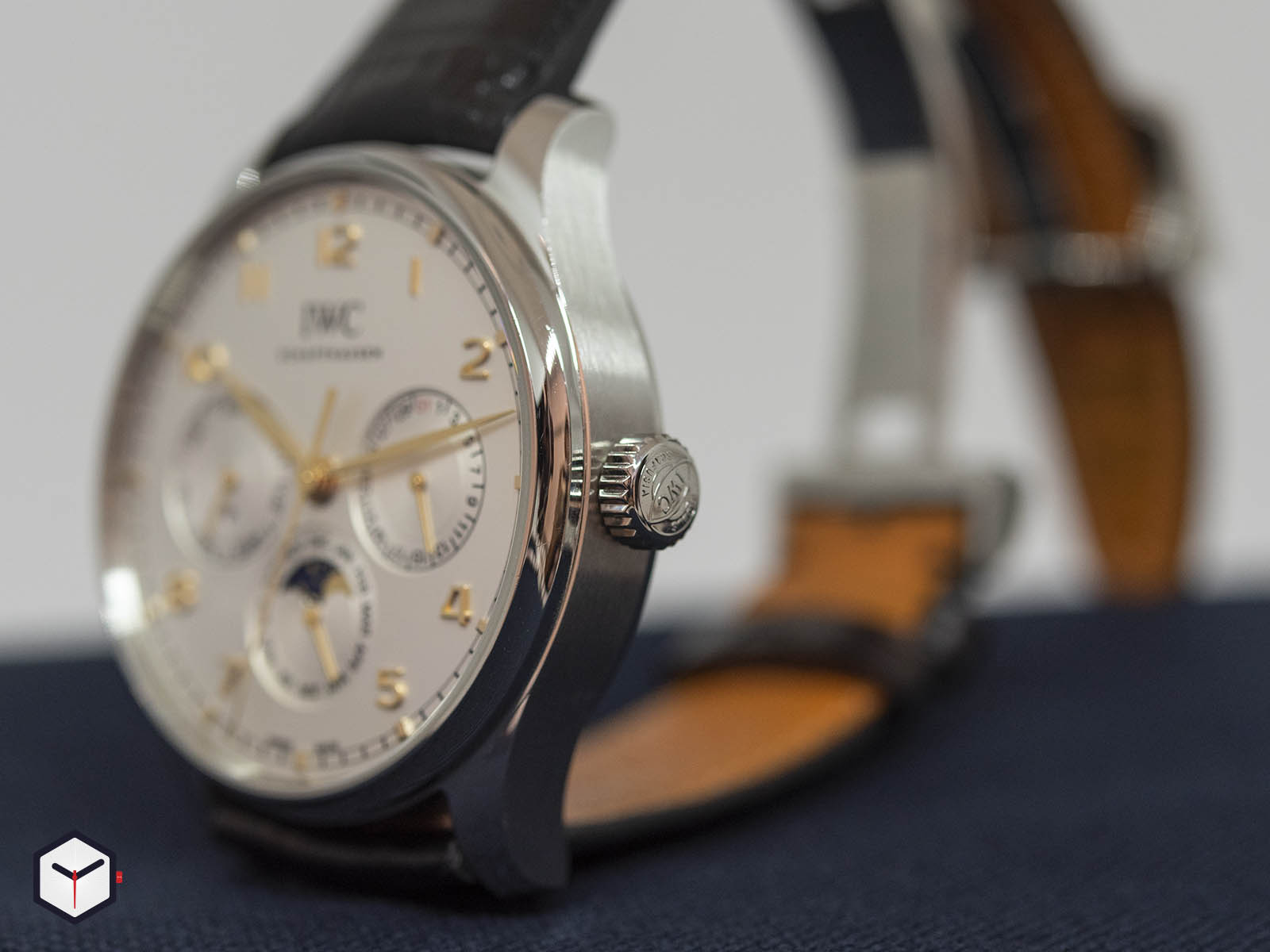 iw344023-iwc-portugieser-perpetual-calendar-42-4.jpg