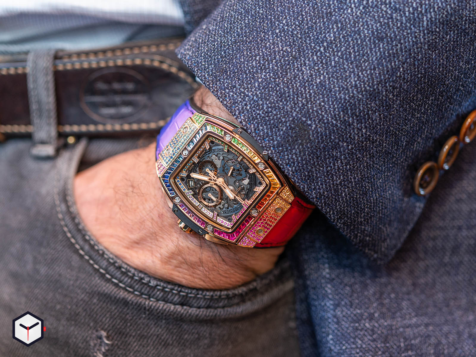 641-ox-0110-lr-0999-hublot-spirit-of-big-bang-king-gold-rainbow-42-mm-3.jpg