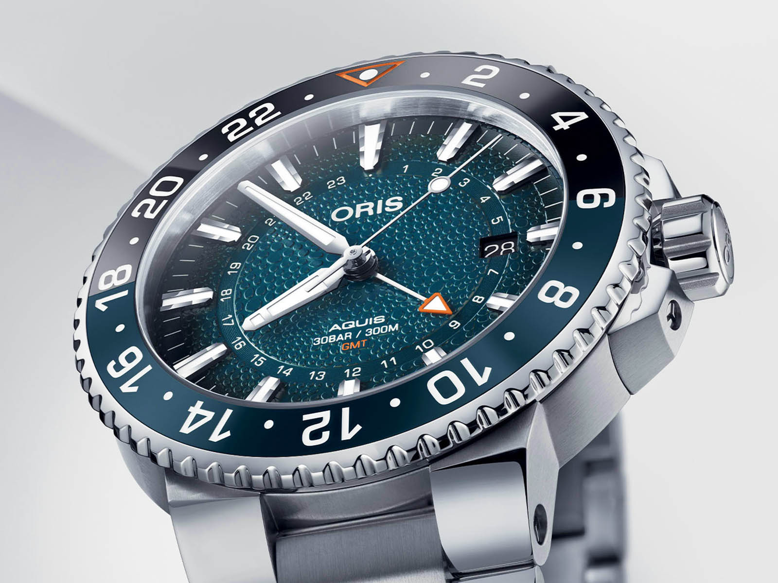 798-7754-4175-set-mb-oris-aquis-gmt-date-whale-shark-limited-edition-6.jpg