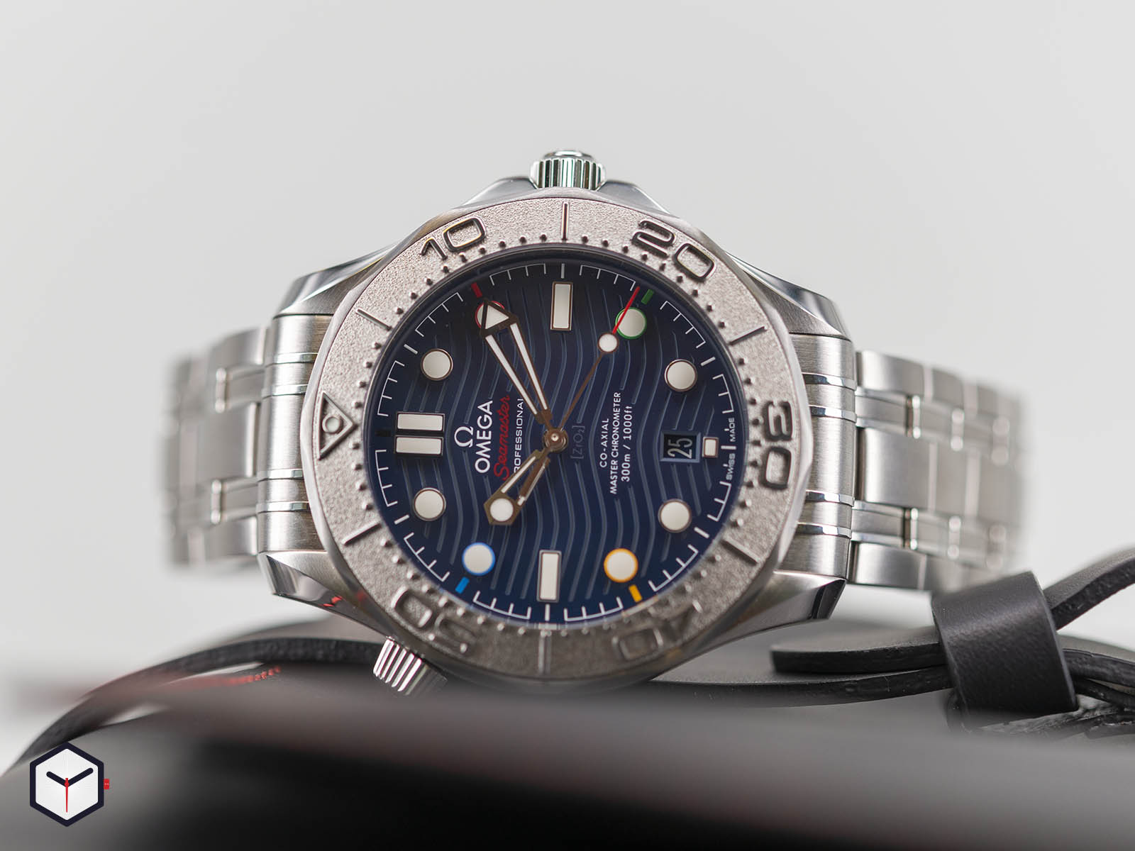 omega-seamaster-diver-300m-beijing-2022-1.jpg