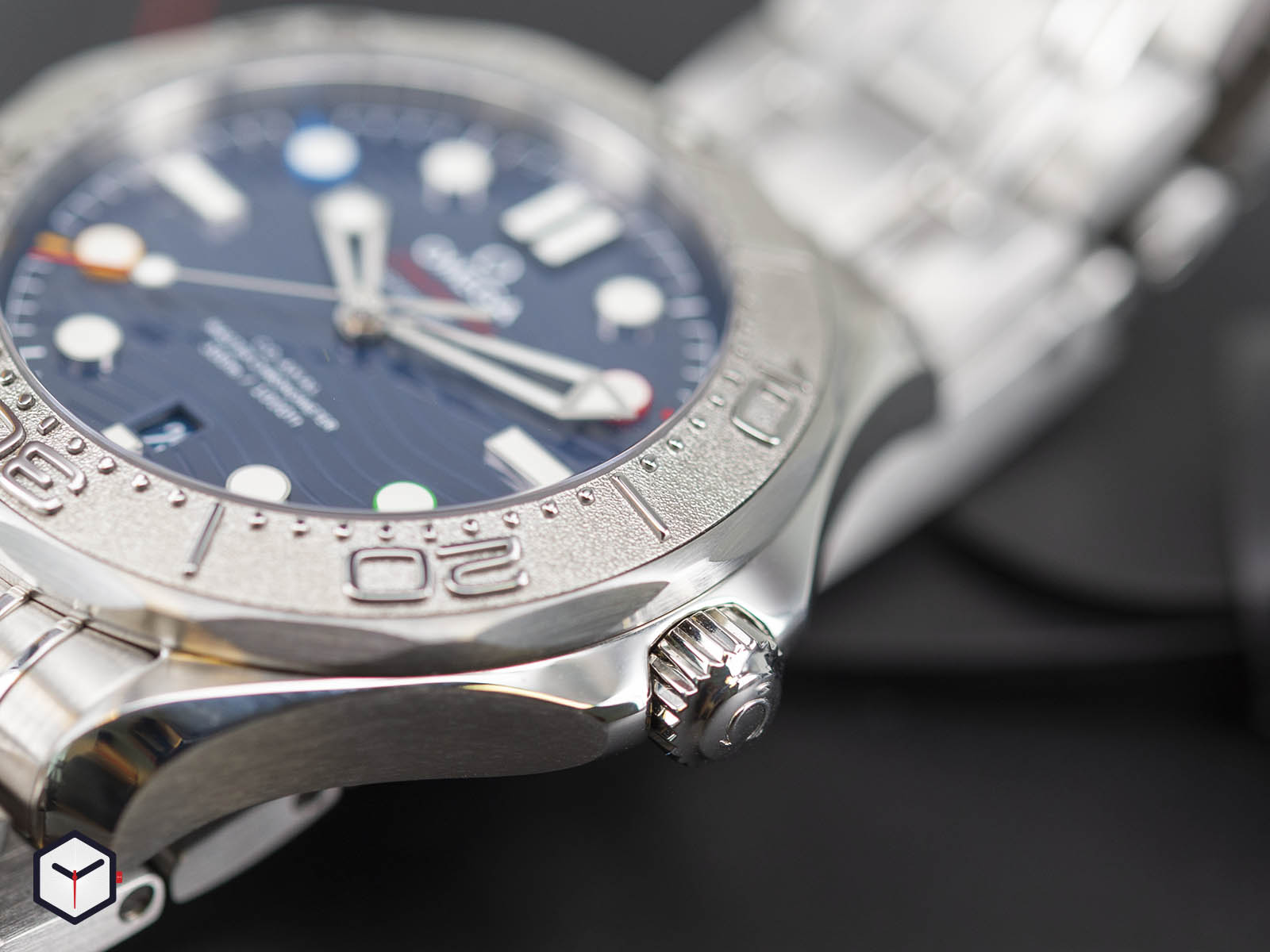 omega-seamaster-diver-300m-beijing-2022-4.jpg