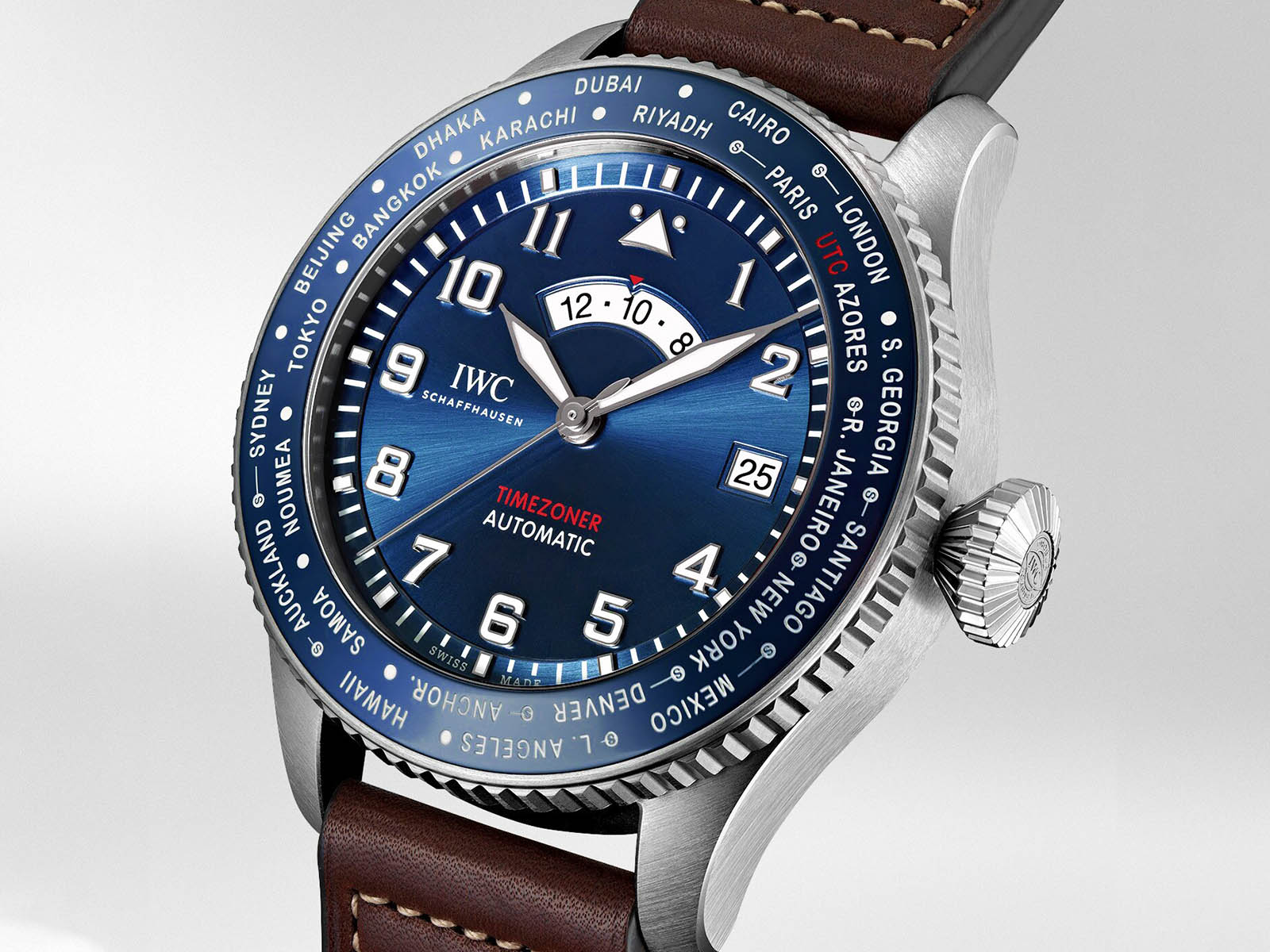 iw395503-iwc-pilot-s-watch-timezoner-edition-le-petit-prince-2.jpg