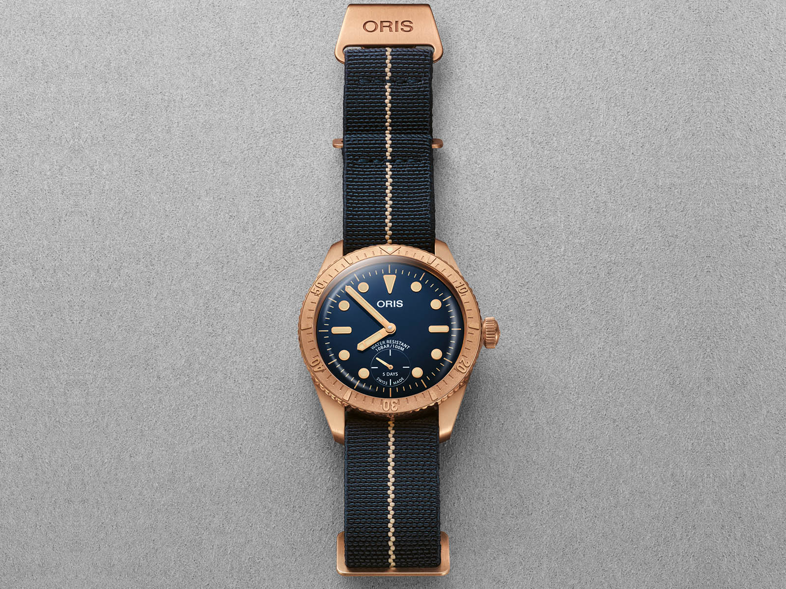 01-401-7764-3185-set-oris-carl-brashear-calibre-401-limited-edition-2.jpg