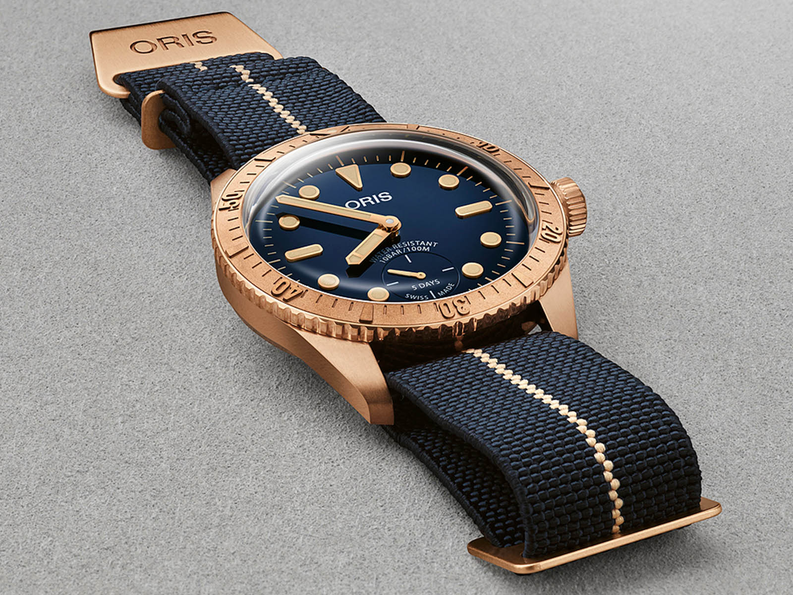 01-401-7764-3185-set-oris-carl-brashear-calibre-401-limited-edition-4.jpg