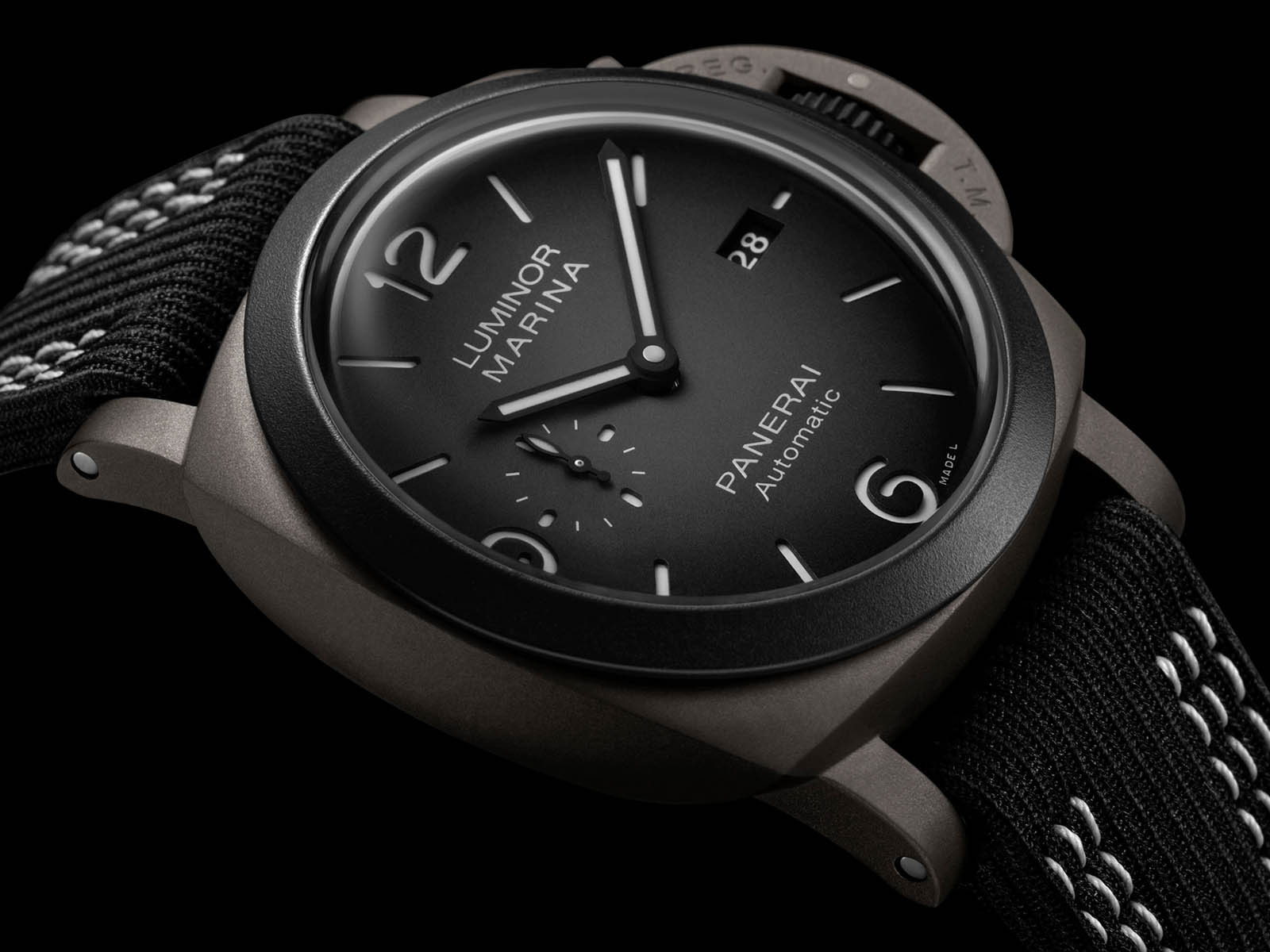 pam01122-panerai-guillaume-nery-special-edition-luminor-marina-44mm-1.jpg