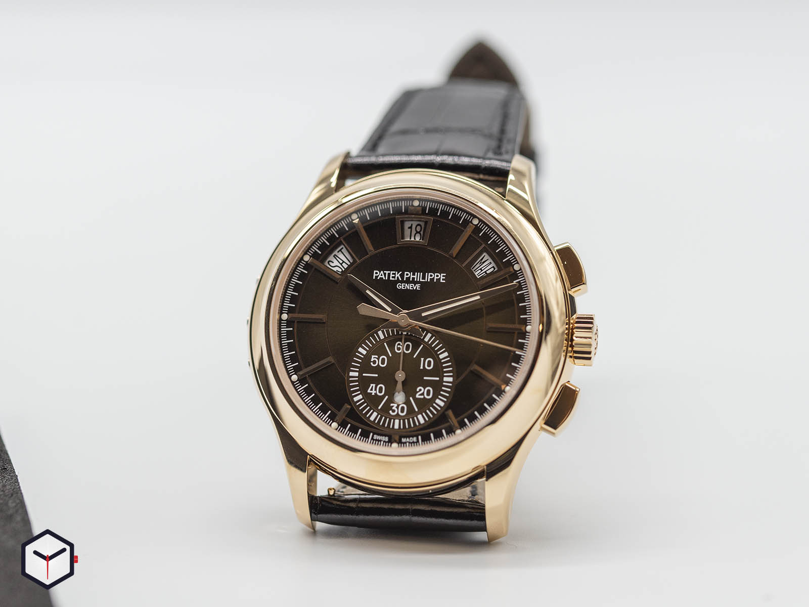 5905r-001-patek-philippe-5905r-2.jpg