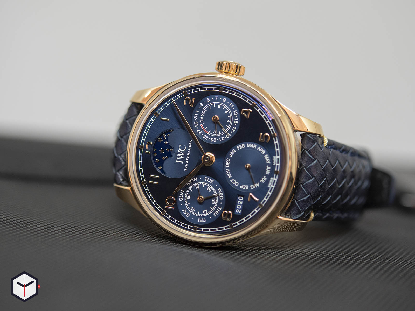 iw503312-iwc-portugieser-perpetual-calendar-boutique-edition-1.jpg