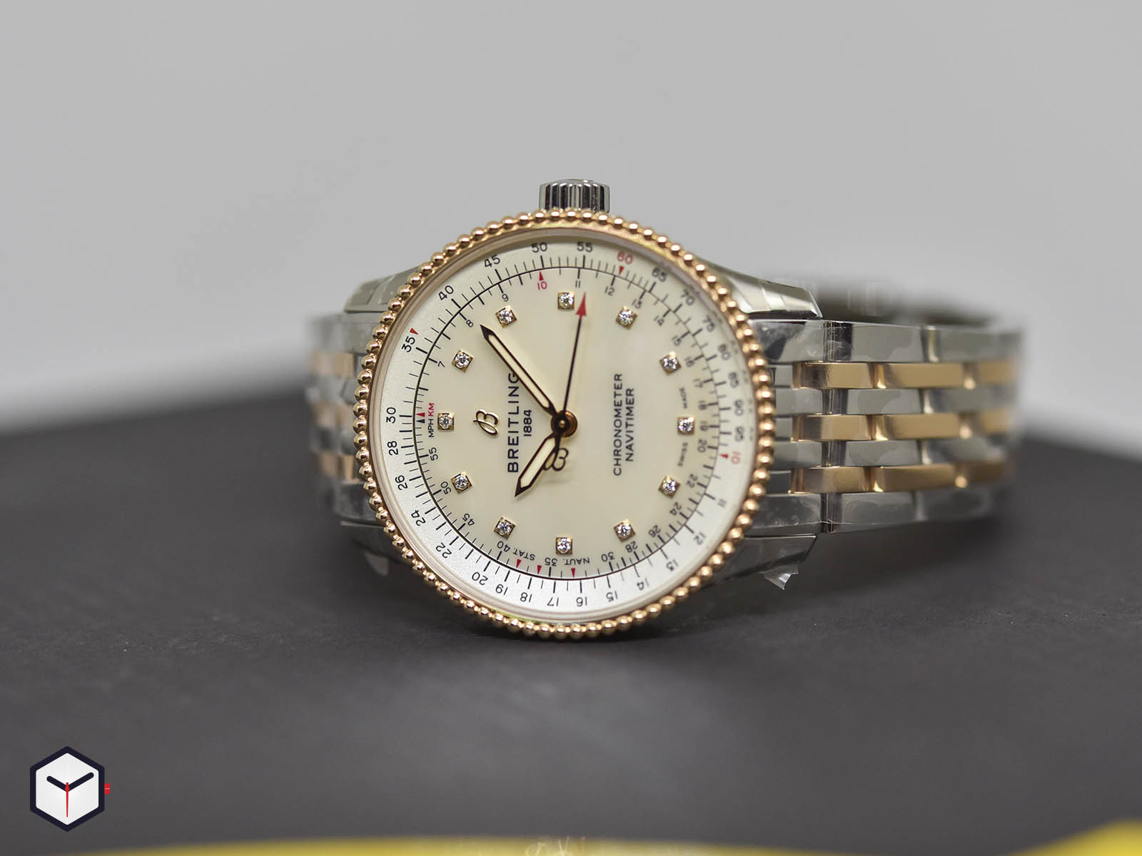 u17395211a1u1-breitling-navitimer-automatic-35-1.jpg