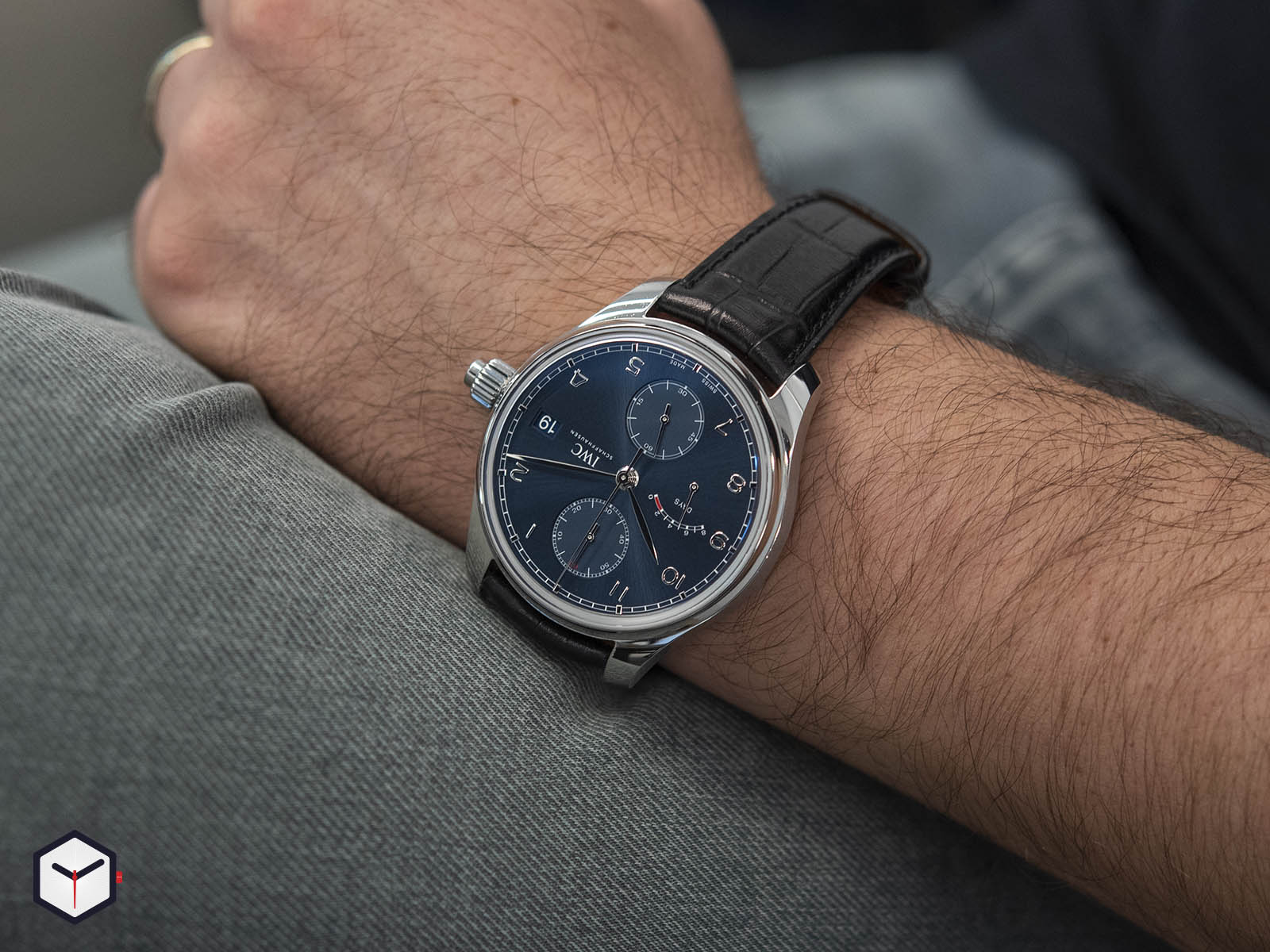 iw515301-iwc-portugieser-hand-wound-monopusher-edition-laureus-sport-for-good-8.jpg