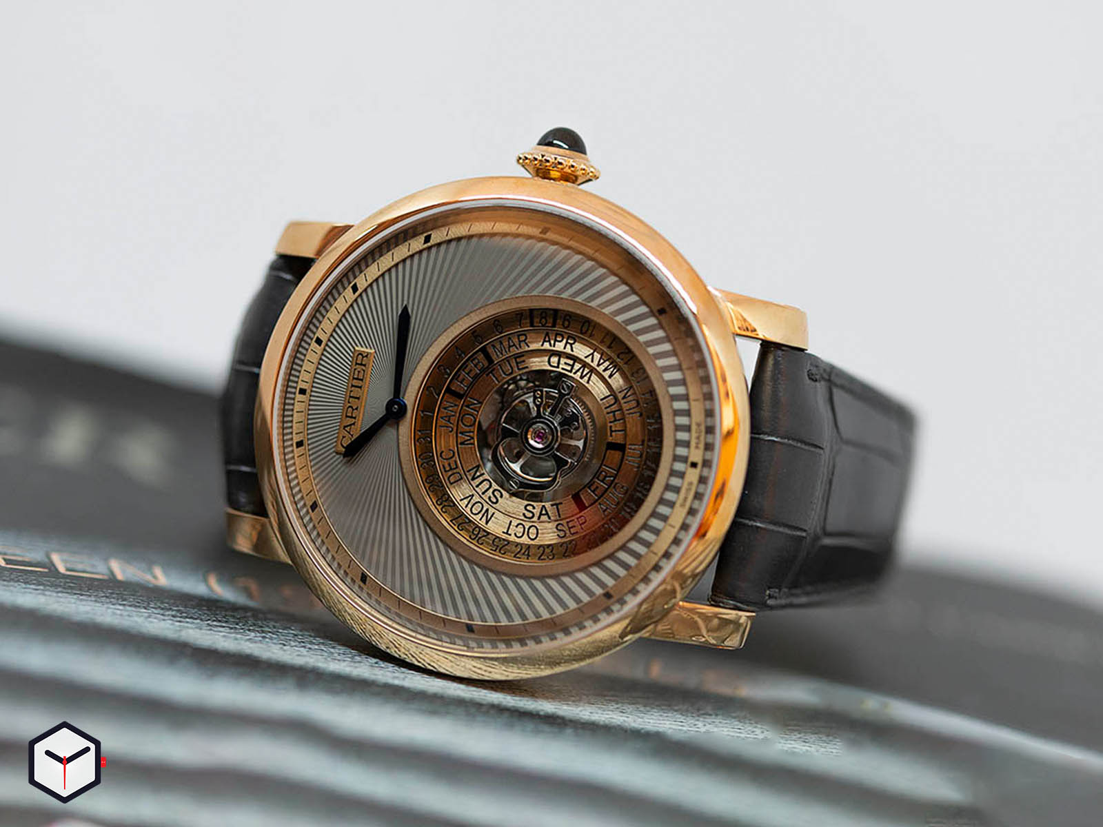 whro0027-cartier-rotonde-de-cartier-astrocalendaire-perpetual-calendar-rose-gold-9.jpg