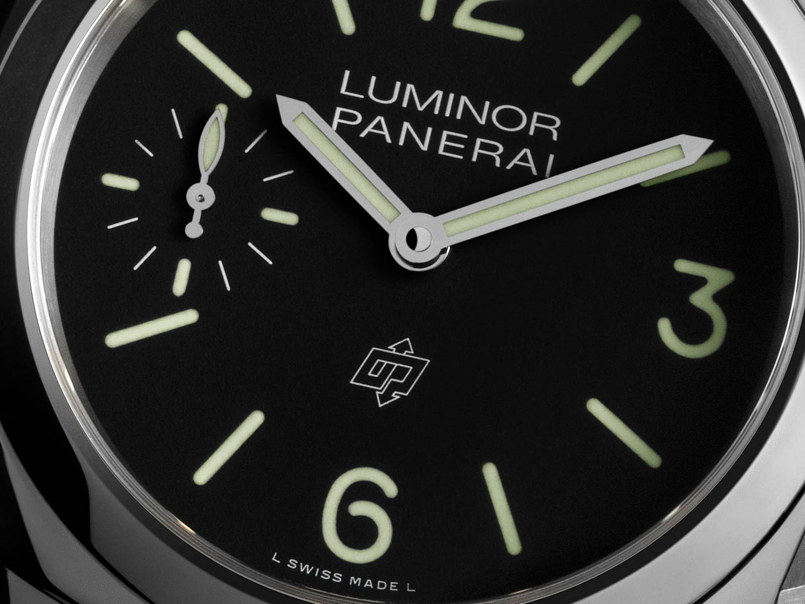 pam01084-panerai-luminor-logo-44mm-3.jpg