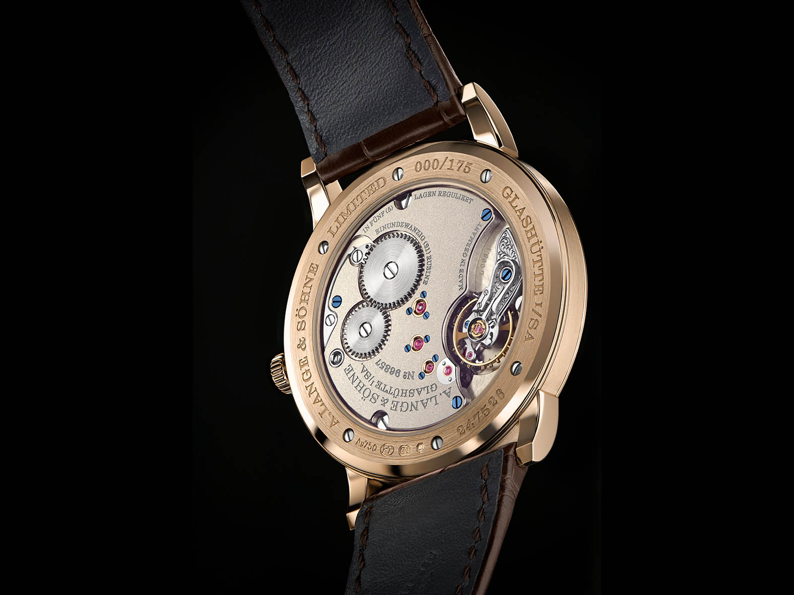 239-050-a-lange-sohne-1815-thin-honeygold-homage-to-f-a-lange-4.jpg