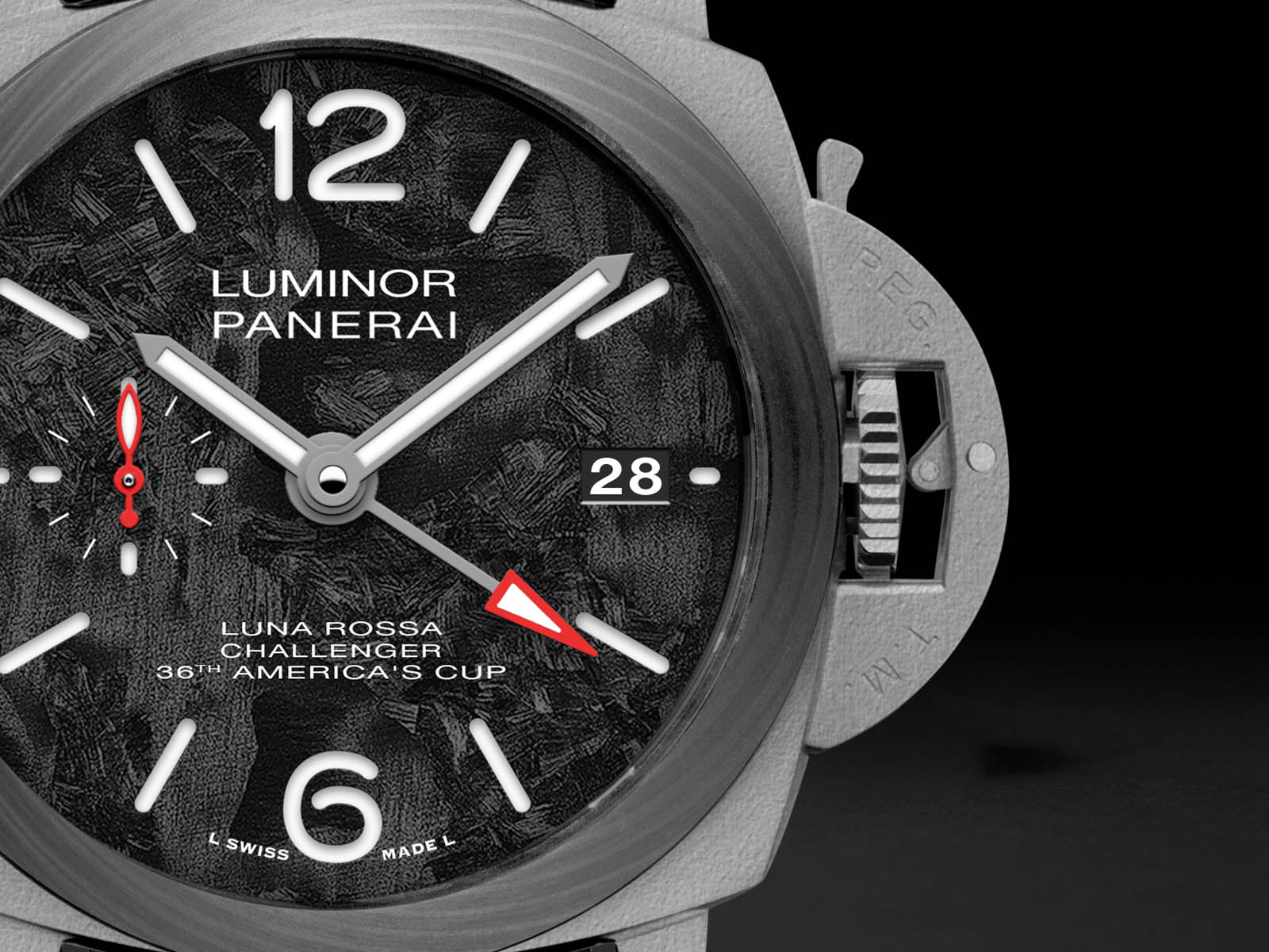 pam01096-panerai-luminor-luna-rossa-gmt-42mm-4.jpg