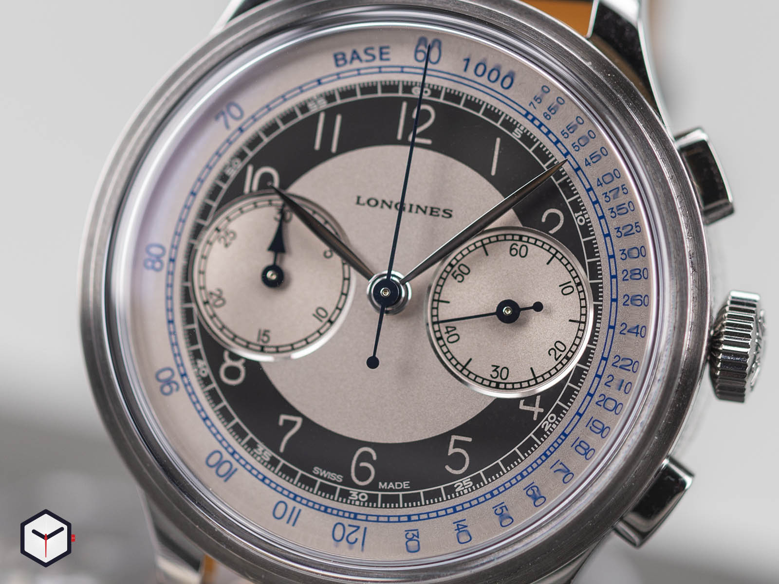 l2-830-4-93-0-longines-heritage-classic-chronograph-tuxedo-4.jpg