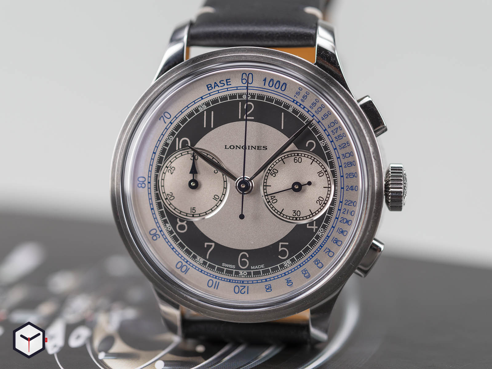 l2-830-4-93-0-longines-heritage-classic-chronograph-tuxedo-3.jpg