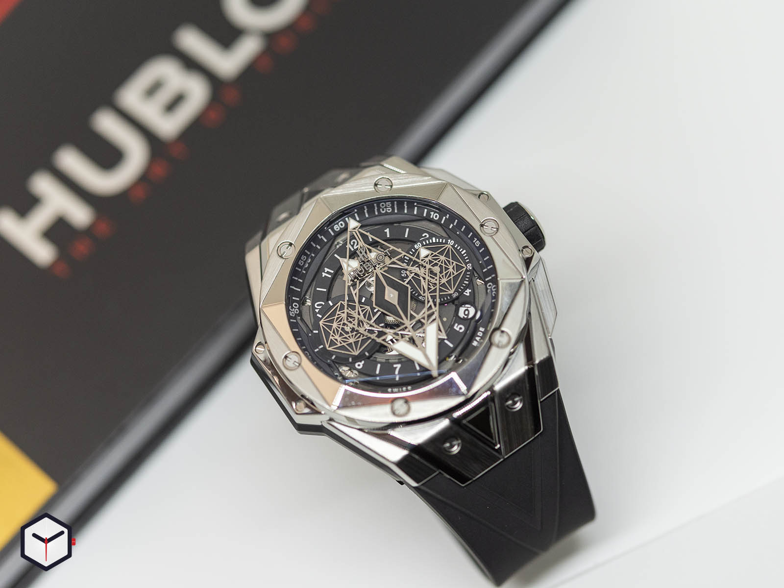 418-nx-1107-rx-mxm19-hublot-big-bang-unico-sang-bleu-ii-titanium-2.jpg