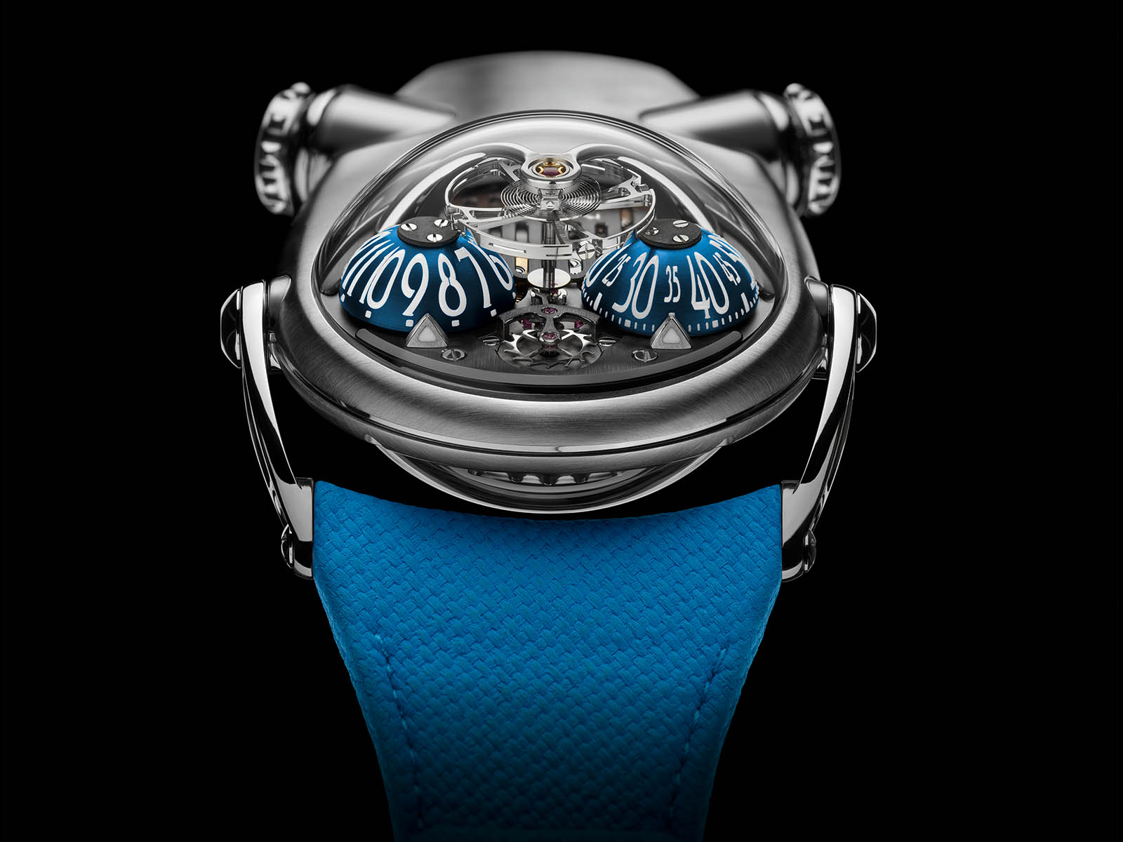 mb-f-horological-machine-n-10-bulldog-titanium-3.jpg