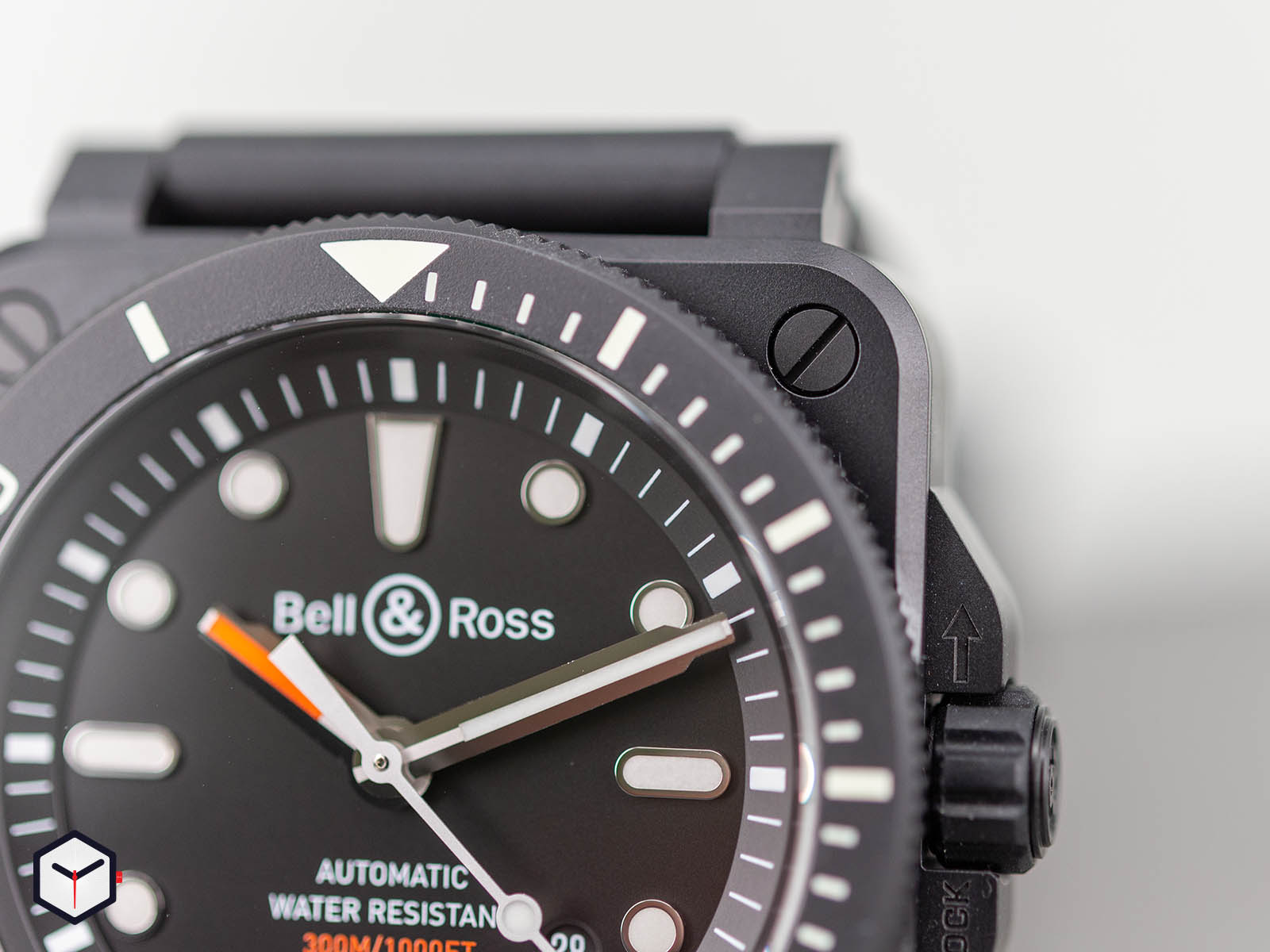 br0392-d-bl-ce-srb-bell-ross-br-03-92-diver-black-matte-3.jpg