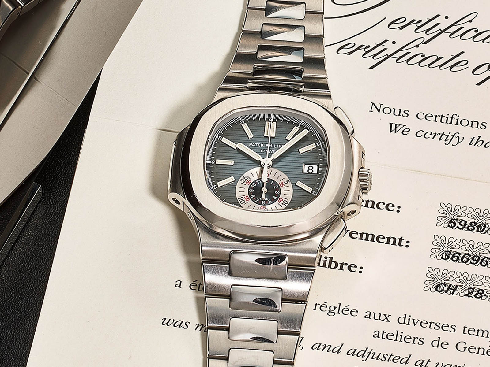 5980-1a-001-patek-philippe-nautilus.jpg