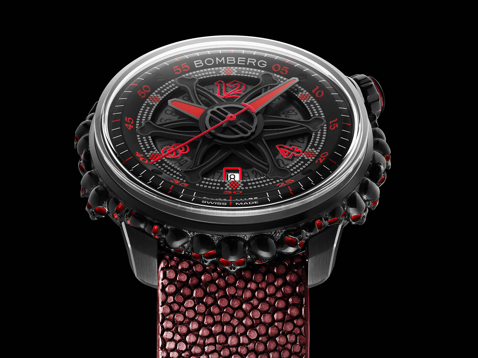 ct43apba-25-2-11-bomberg-gothic-bb-01-automatic-red-catacomb-limited-edition-1.jpg