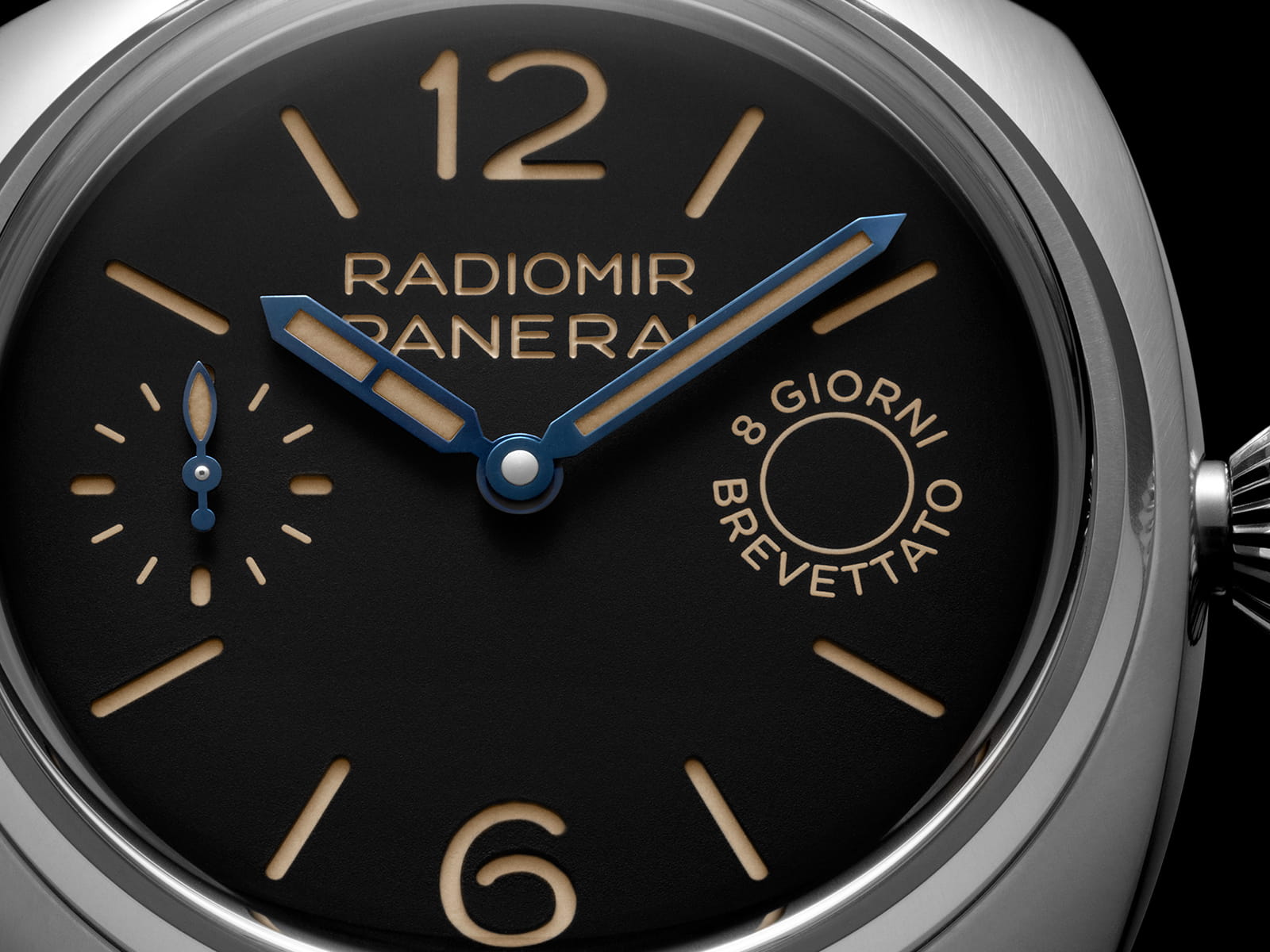 pam00992-panerai-radiomir-8-days-45-mm-4.jpg