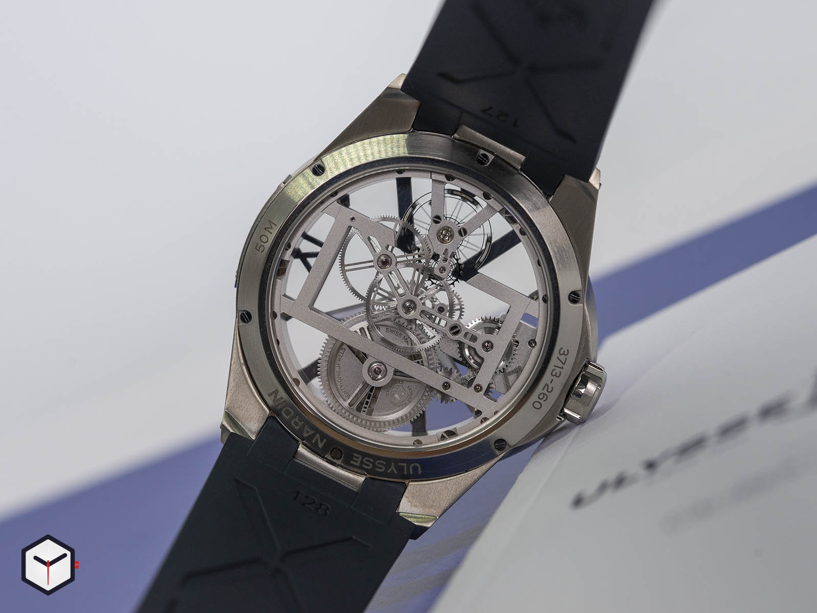 93713-260-3-03-ulysse-nardin-executive-skeleton-x-5.jpg