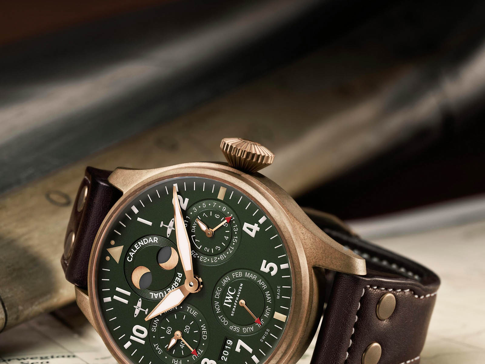 iw503601-iwc-big-pilot-s-watch-perpetual-calendar-spitfire.jpg