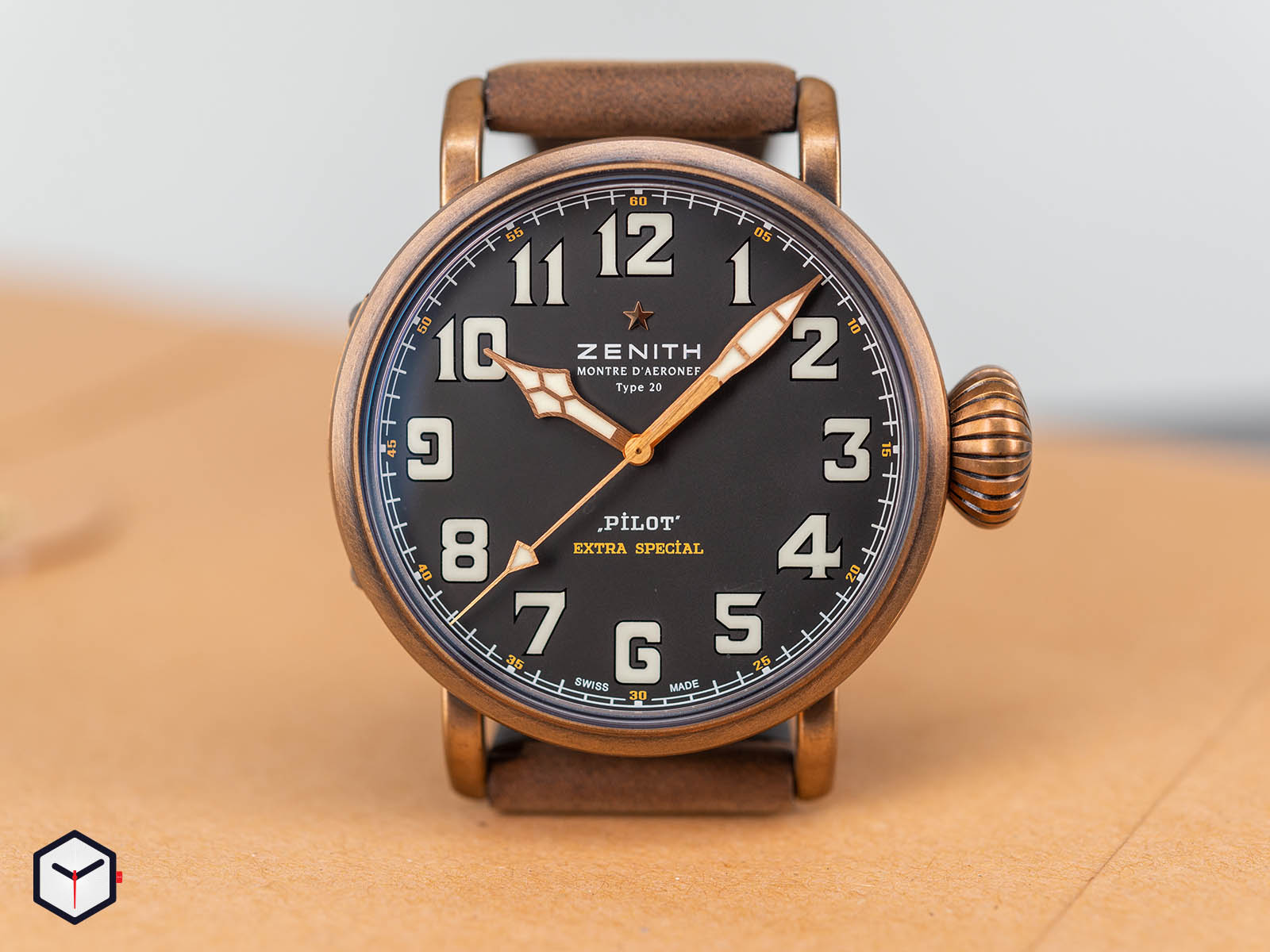 29-2430-679-21-c753-zenith-pilot-type-20-extra-special-bronze-2.jpg