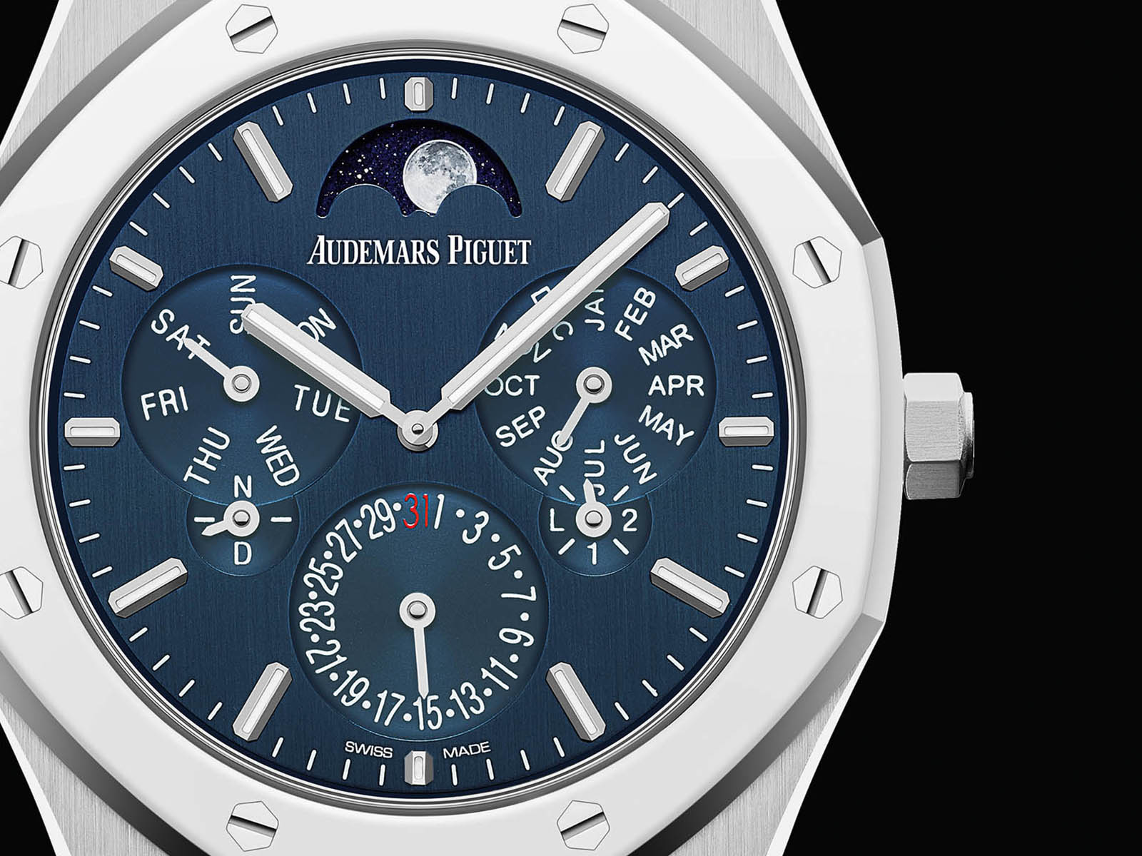 26586ip-oo-1240ip-01-audemars-piguet-royal-oak-perpetual-calendar-ultra-thin-2.jpg