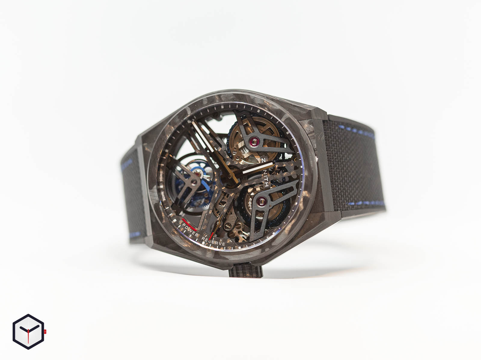 10-9000-4805-78-r916-zenith-defy-fusee-tourbillon-carbon-1.jpg