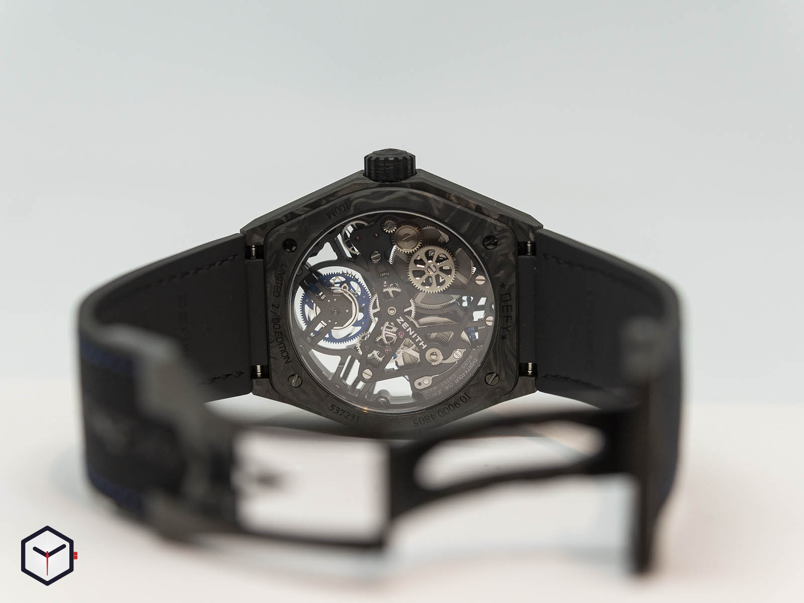 10-9000-4805-78-r916-zenith-defy-fusee-tourbillon-carbon-5.jpg