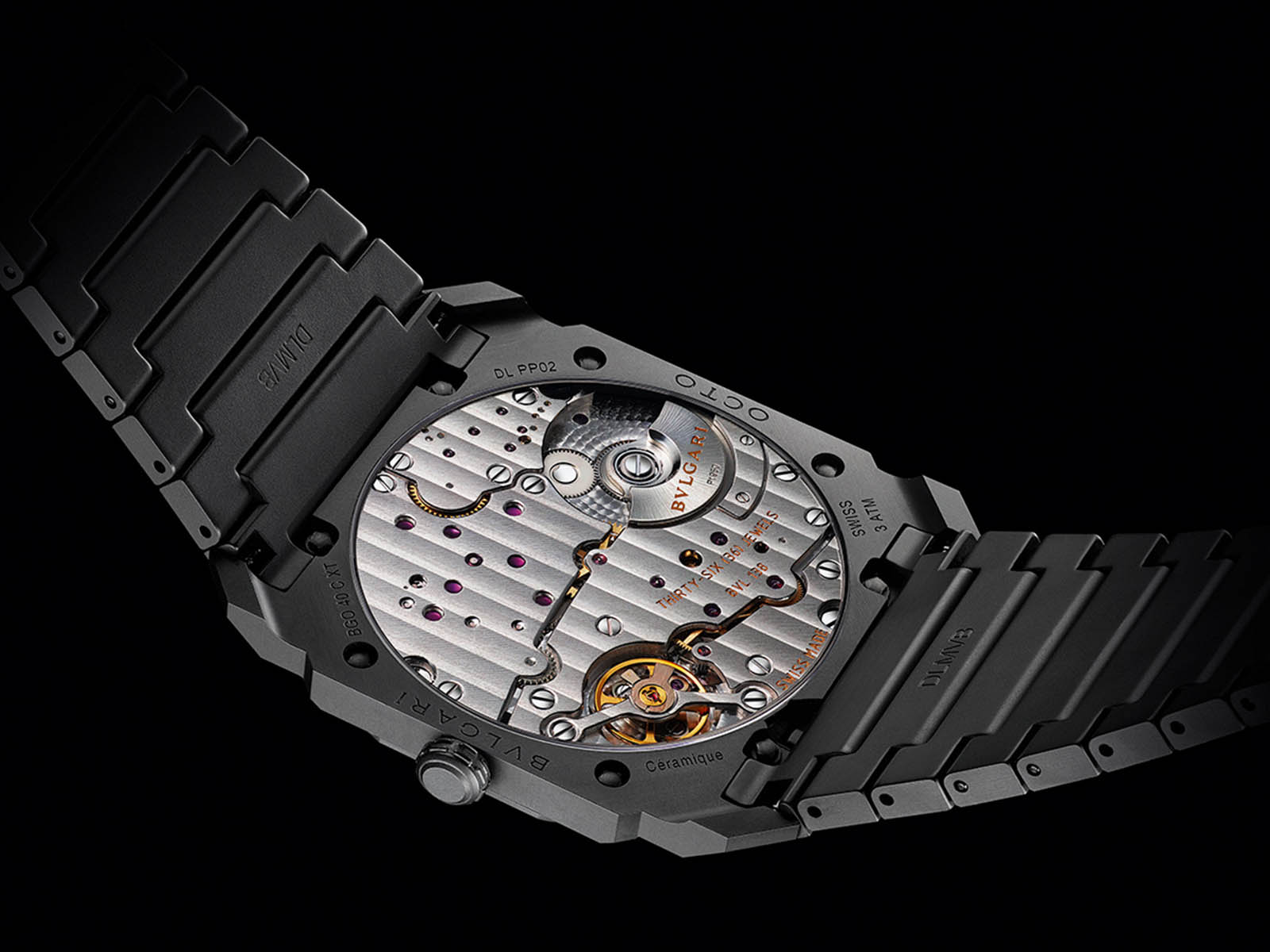 bulgari-octo-finissimo-automatic-ceramic-2.jpg