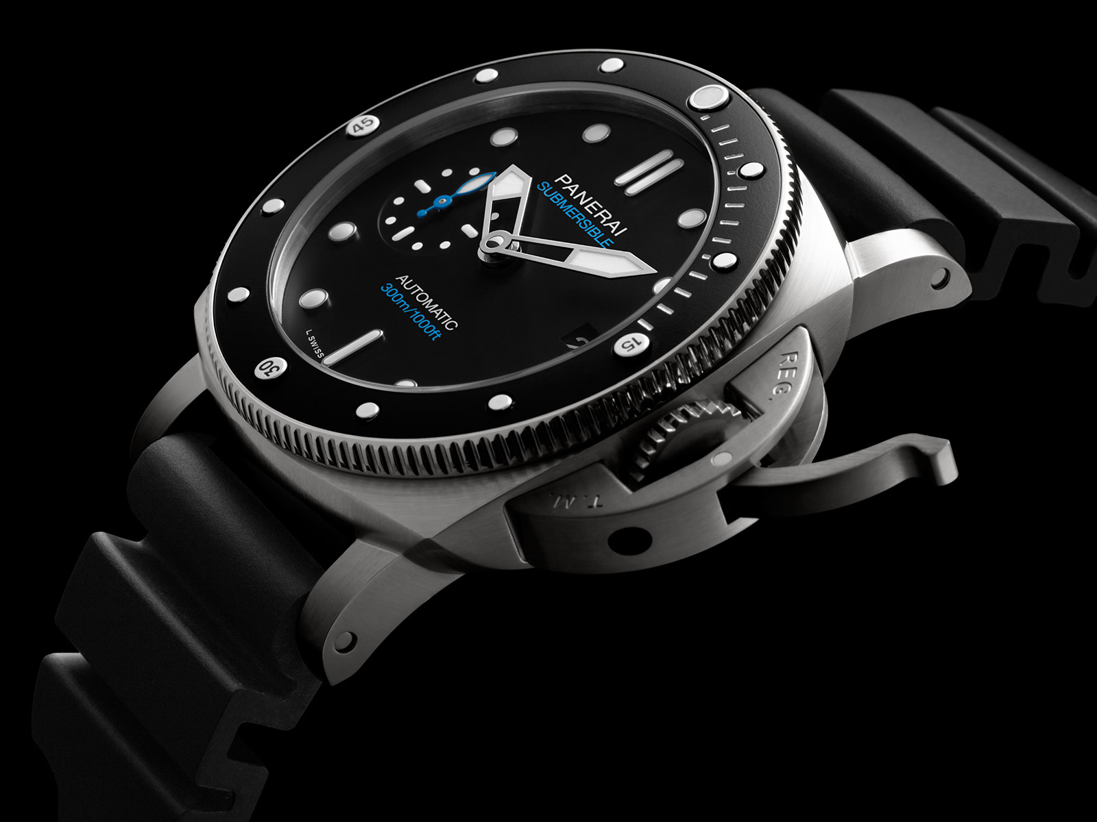 pam00683-officine-panerai-submersible-42mm-black-dial-1-.jpg