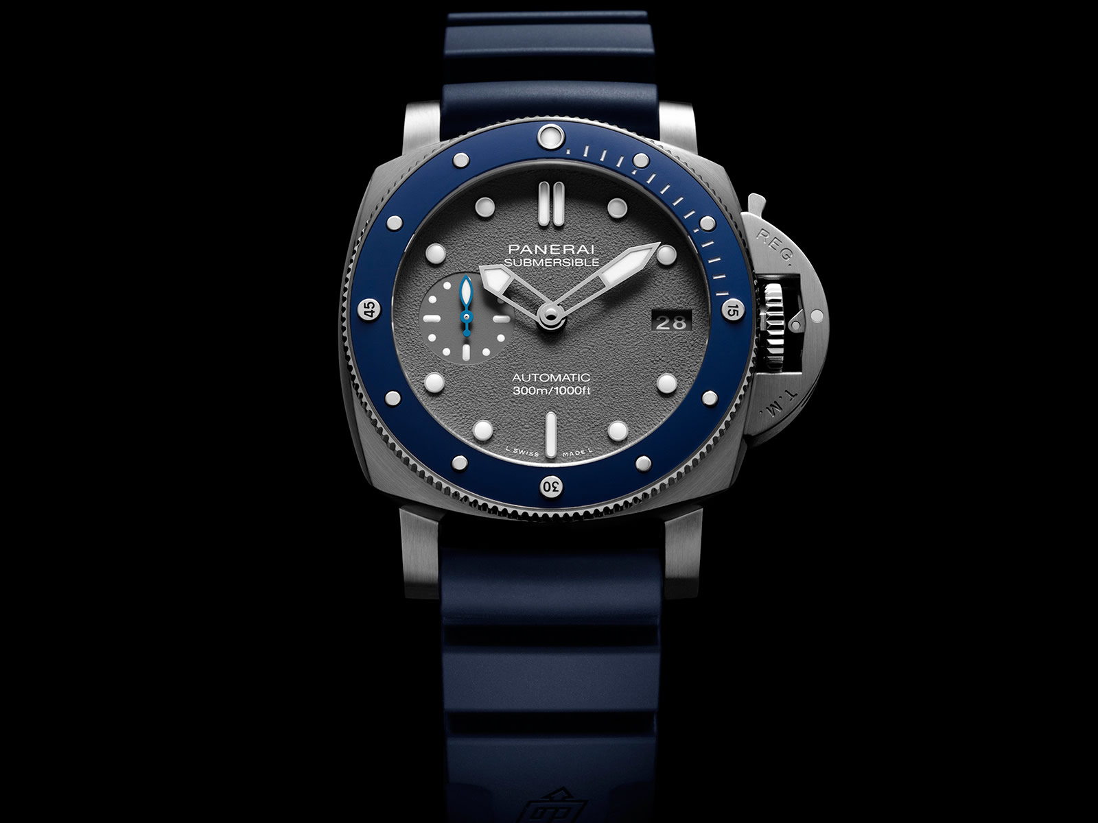 pam00959-officine-panerai-submersible-42mm-grey-dial-3-.jpg