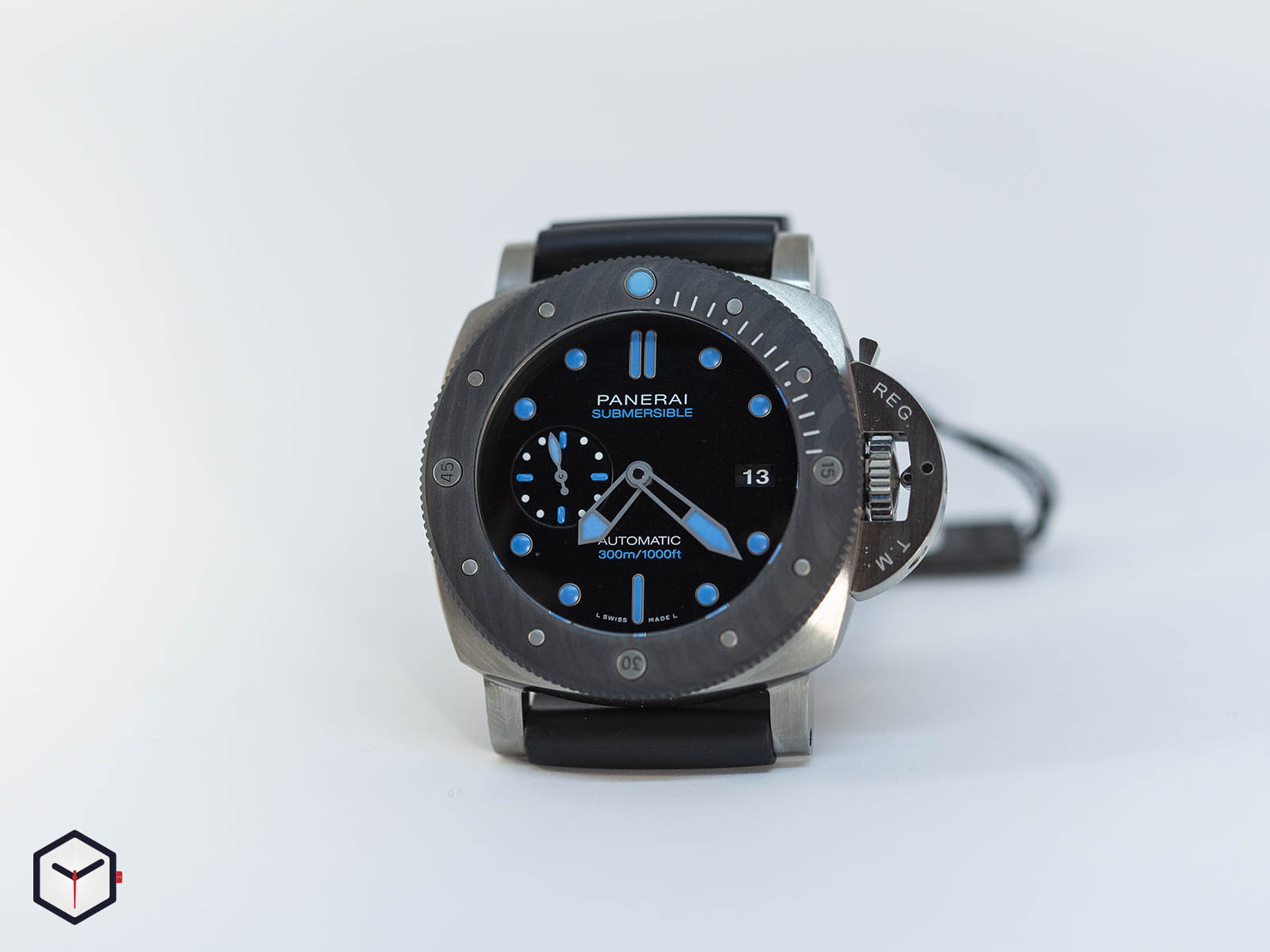 pam00799-officine-panerai-submersible-bmg-tech-47mm-8-.jpg