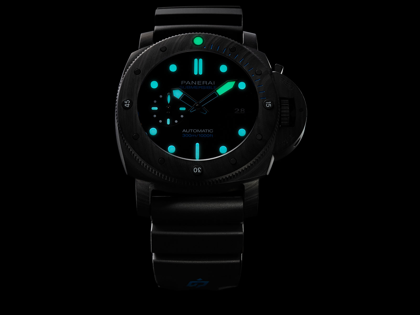 pam01616-officine-panerai-submersible-carbotech-47mm-4-.jpg