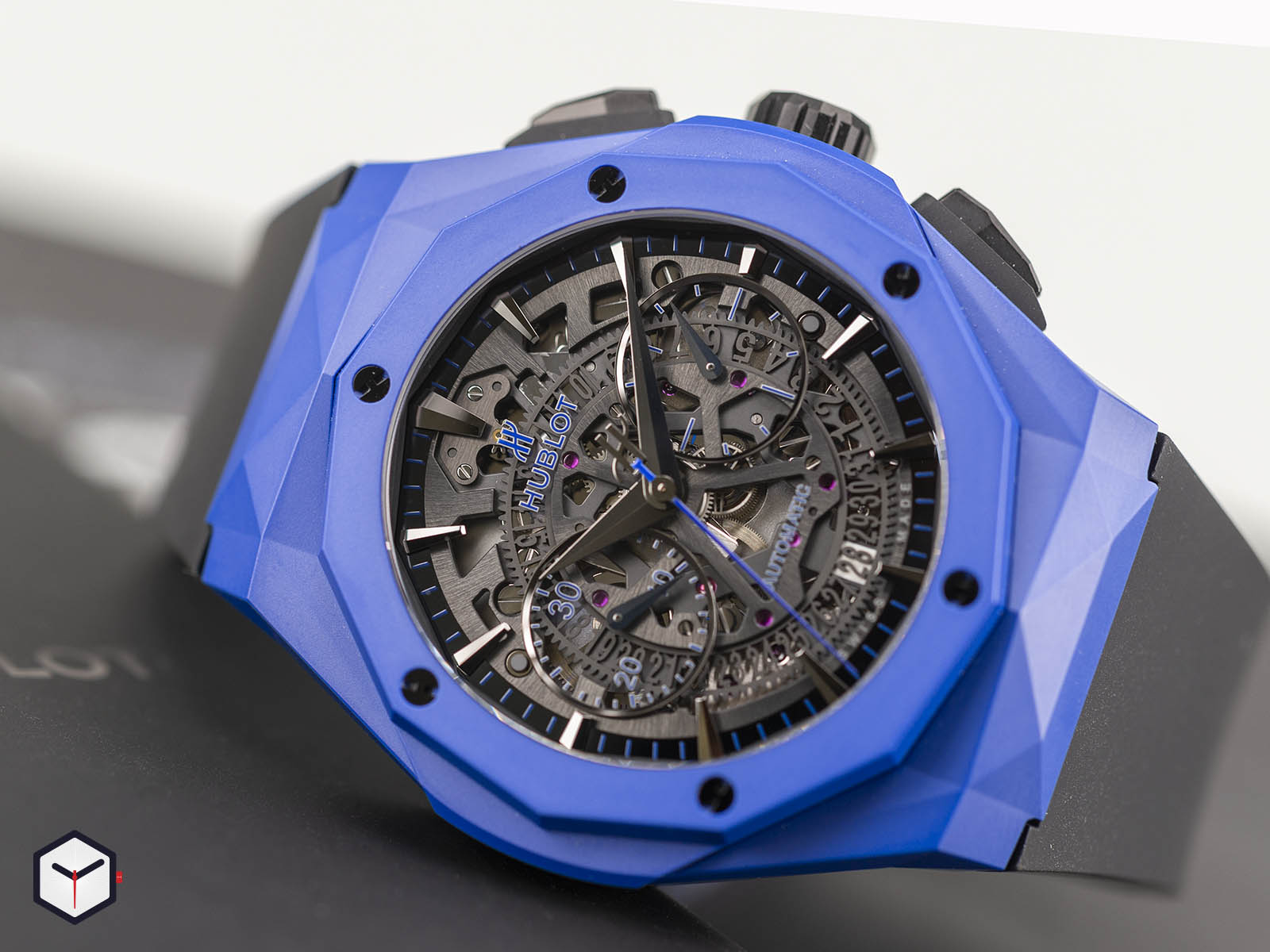 525-ex-0179-rx-orl18-hublot-aerofusion-chronograph-orlinski-blue-ceramic-1.jpg