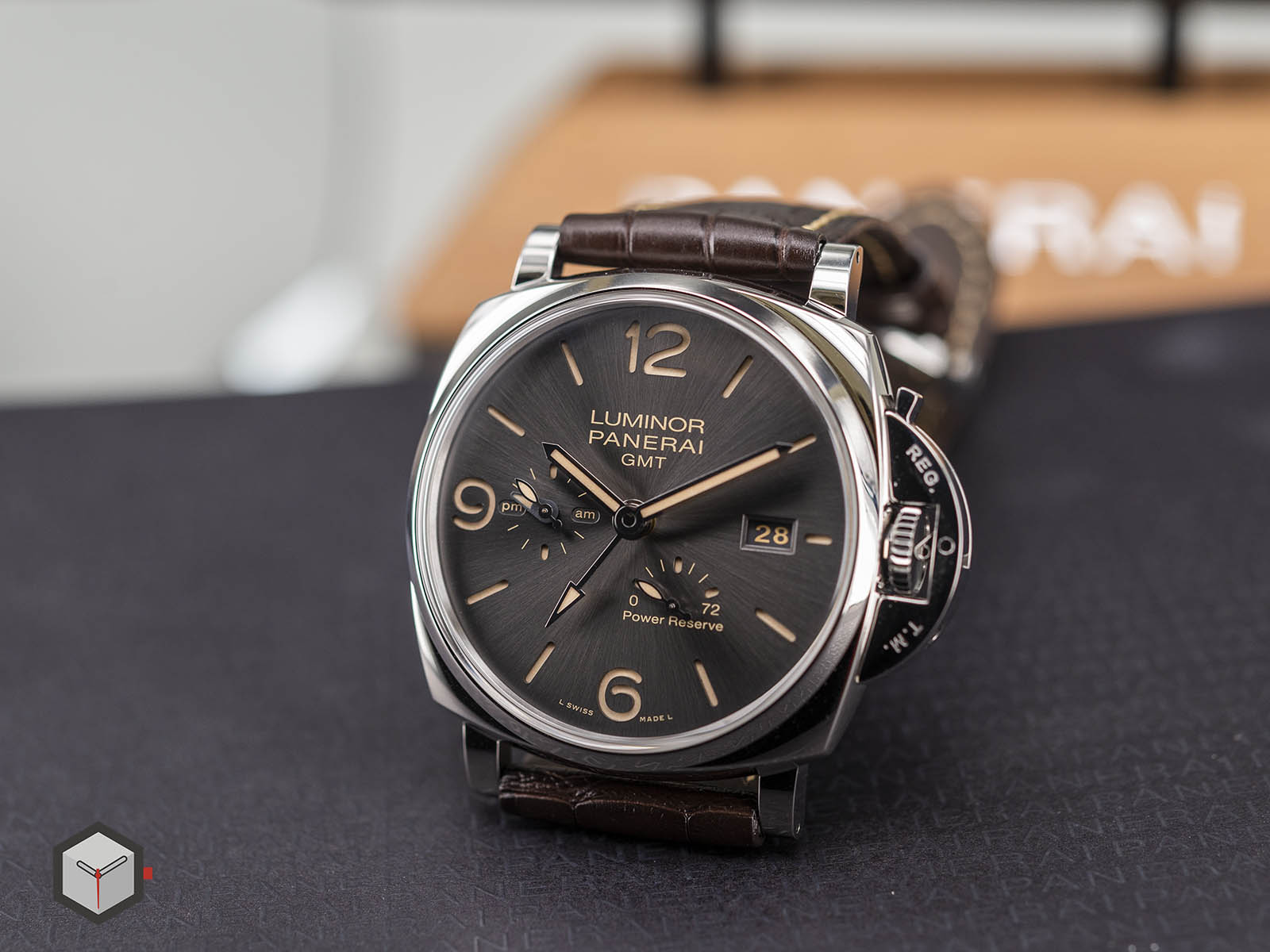 pam00944-panerai-luminor-due-3-days-gmt-power-reserve-automatic-3.jpg