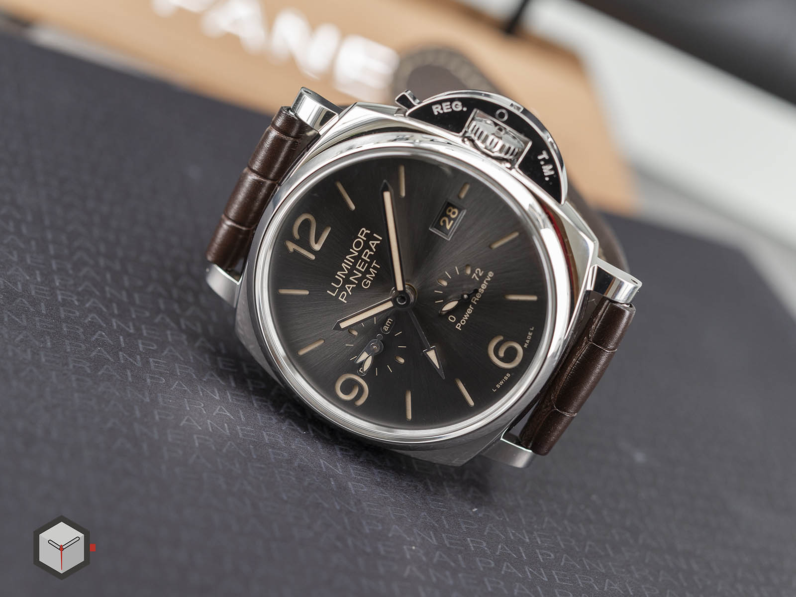 pam00944-panerai-luminor-due-3-days-gmt-power-reserve-automatic-6.jpg