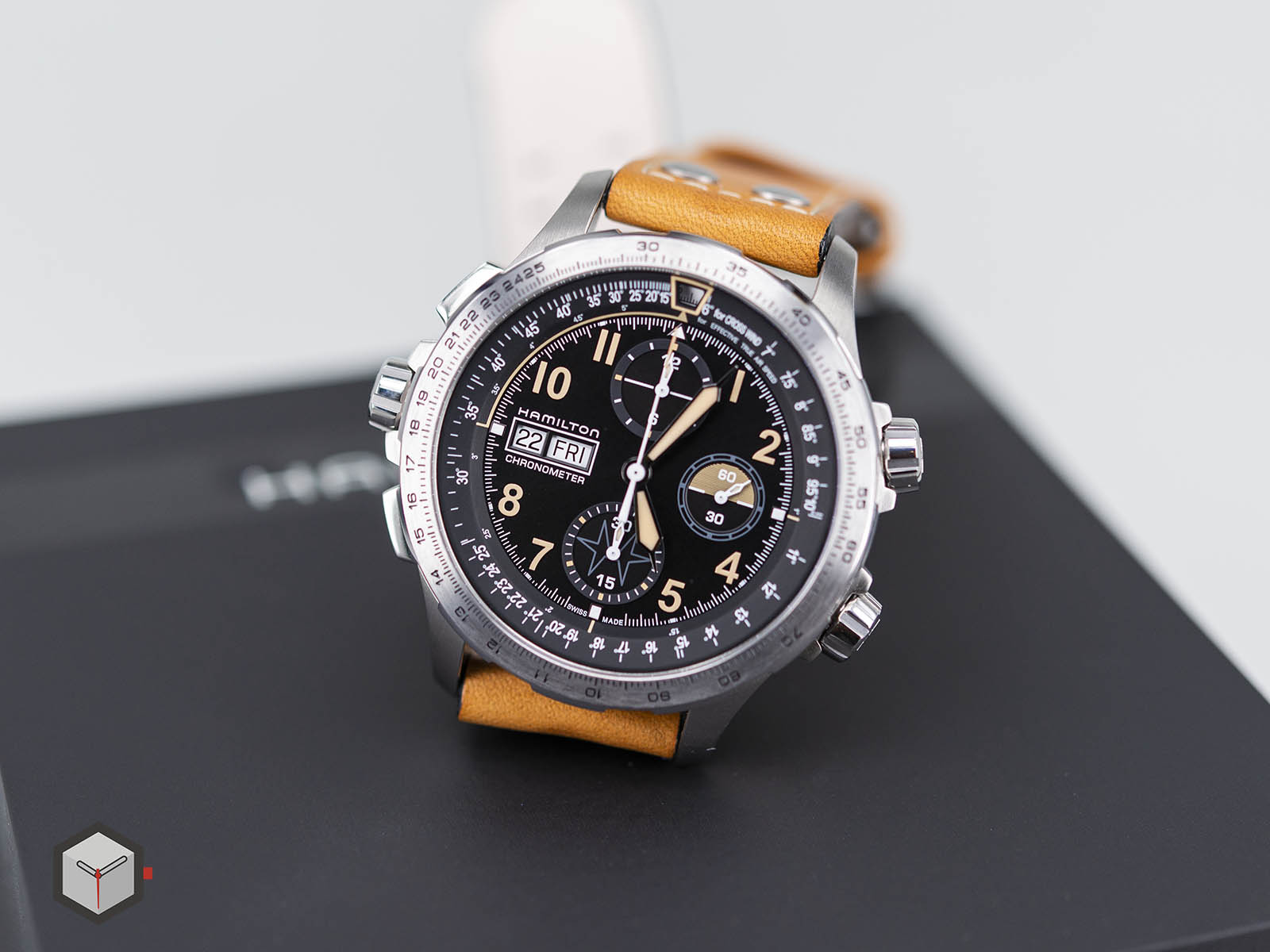 h77796535-hamilton-khaki-x-wind-auto-chrono-limited-edition-4.jpg