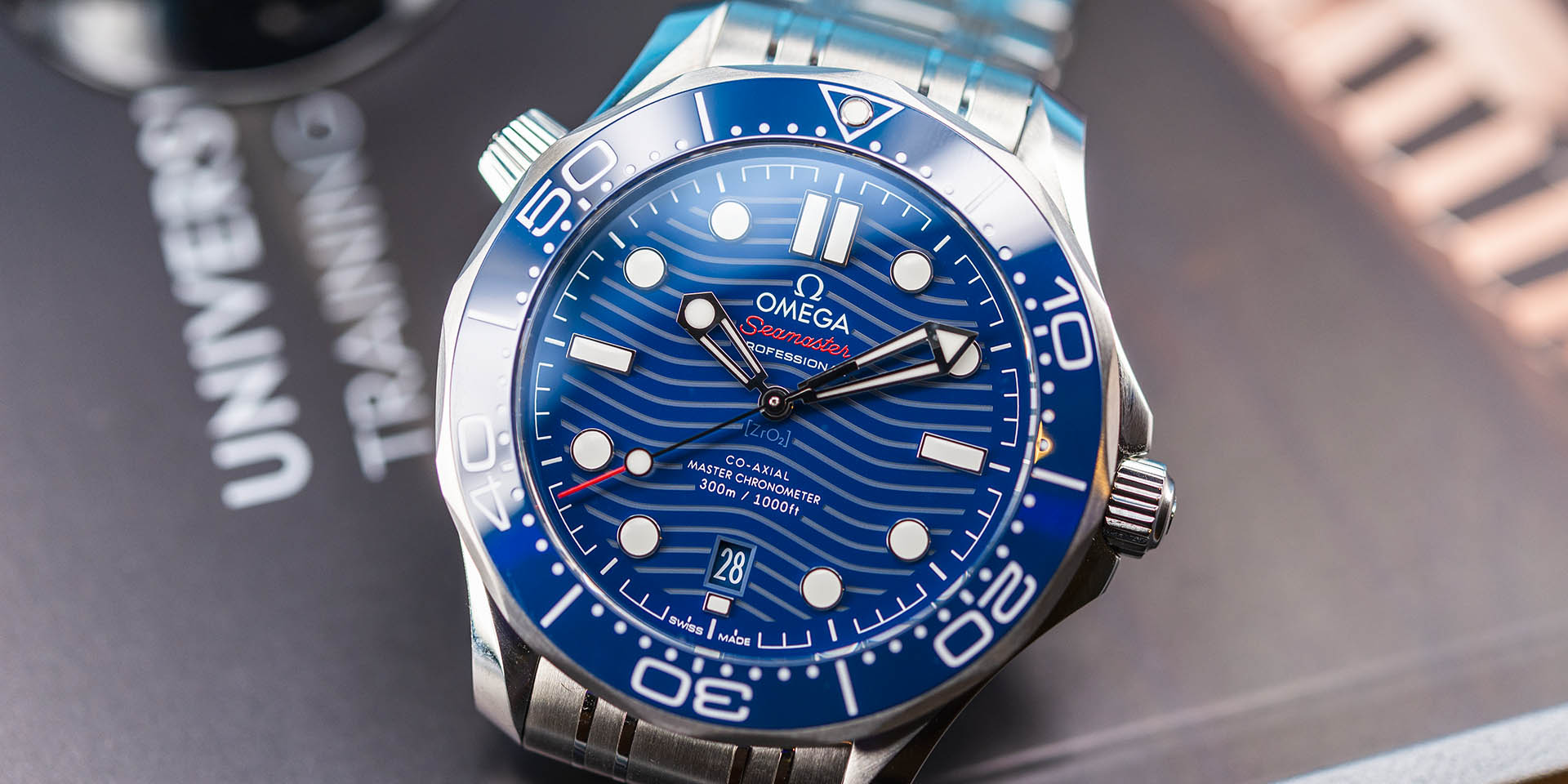 210-30-42-20-03-001-omega-seamaster-professional-diver-300m-1.jpg