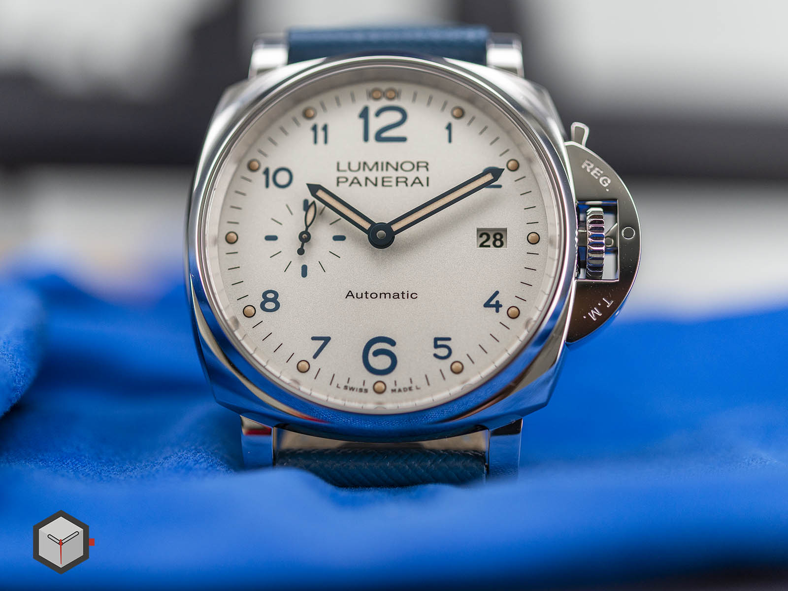 pam00906-officine-panerai-luminor-due-42-automatic-acciaio-4.jpg