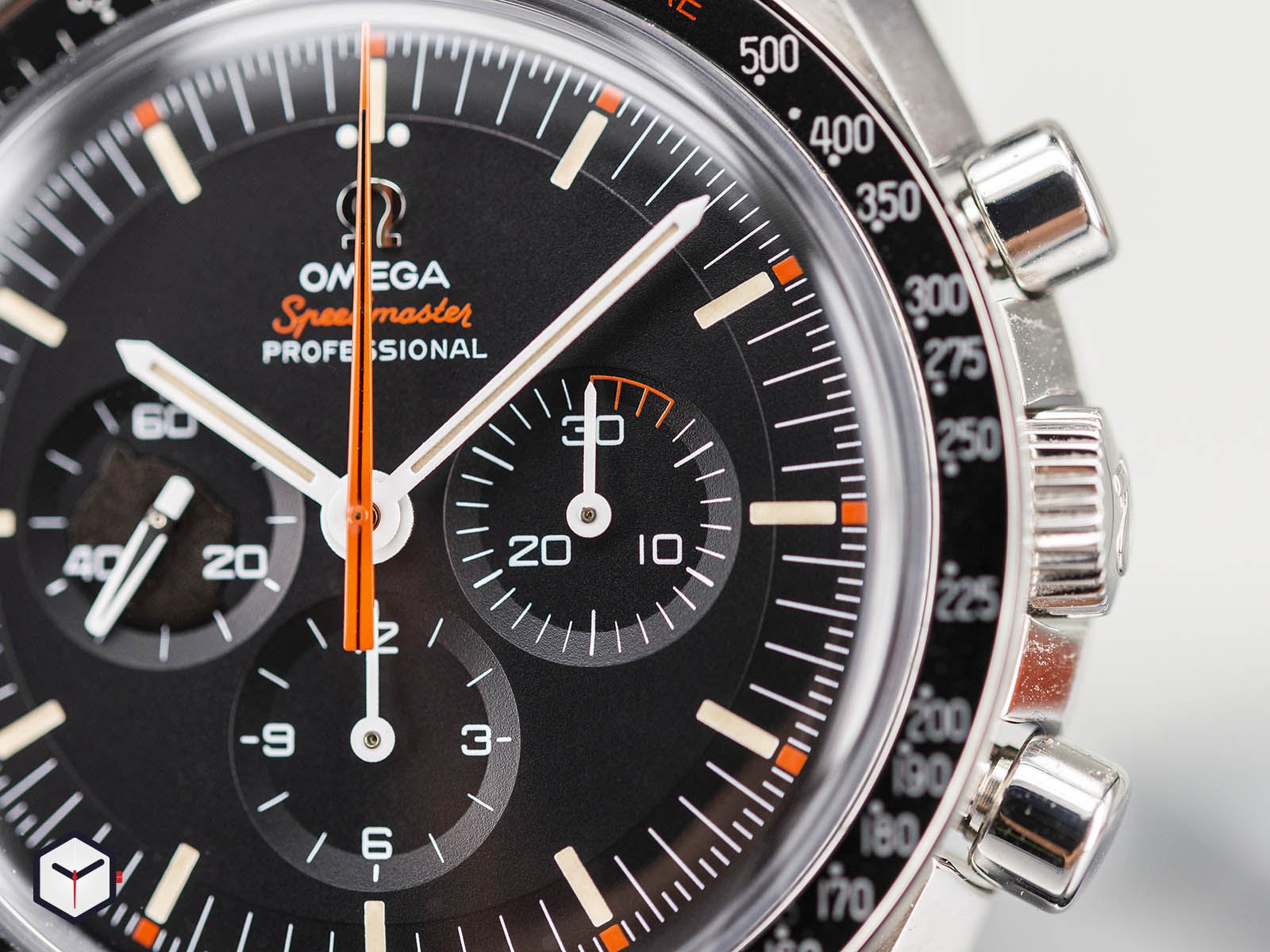 311-12-42-30-01-001-omega-speedmaster-speedy-tuesday-2018-edition-ultraman-6.jpg