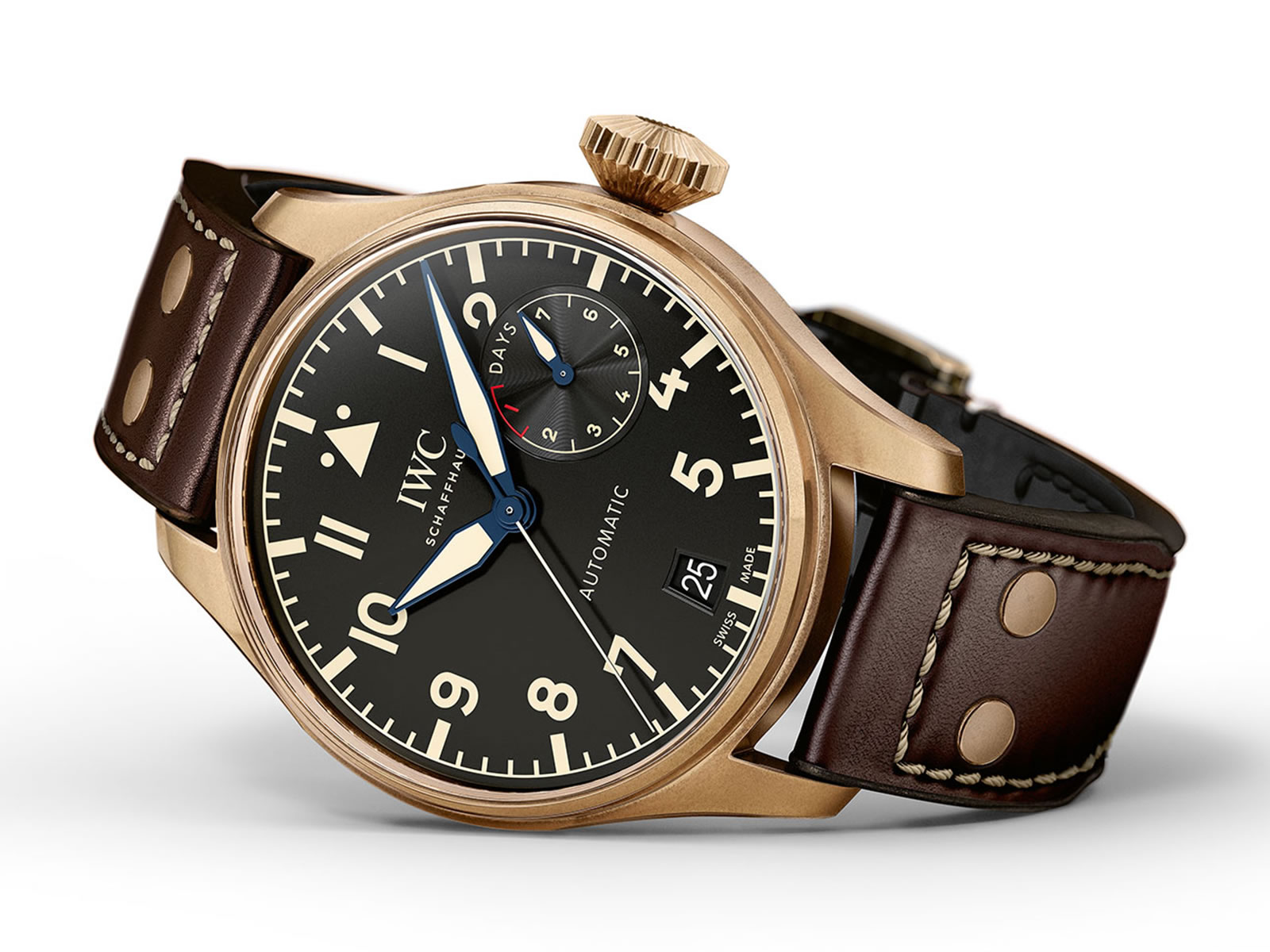 iw501005-iwc-big-pilots-watch-heritage-bronze-1-.jpg