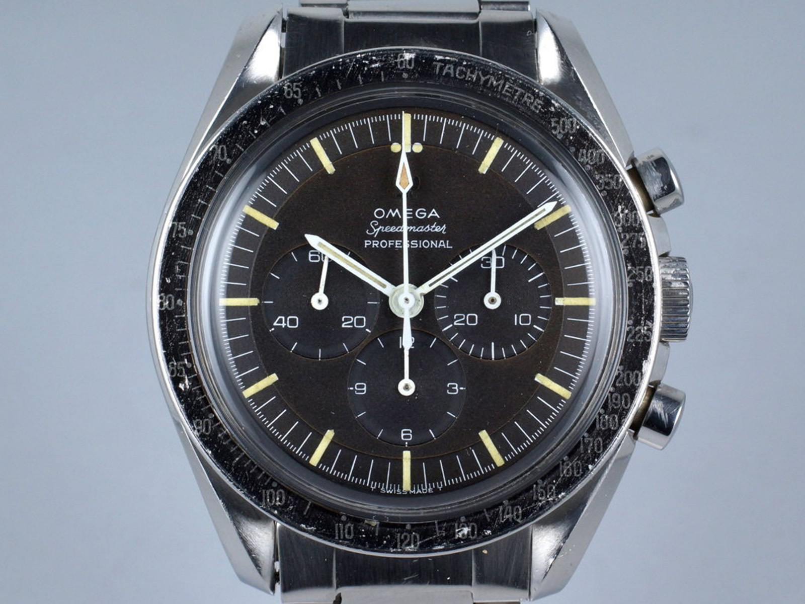 omega-speedmaster-105-003-.jpg