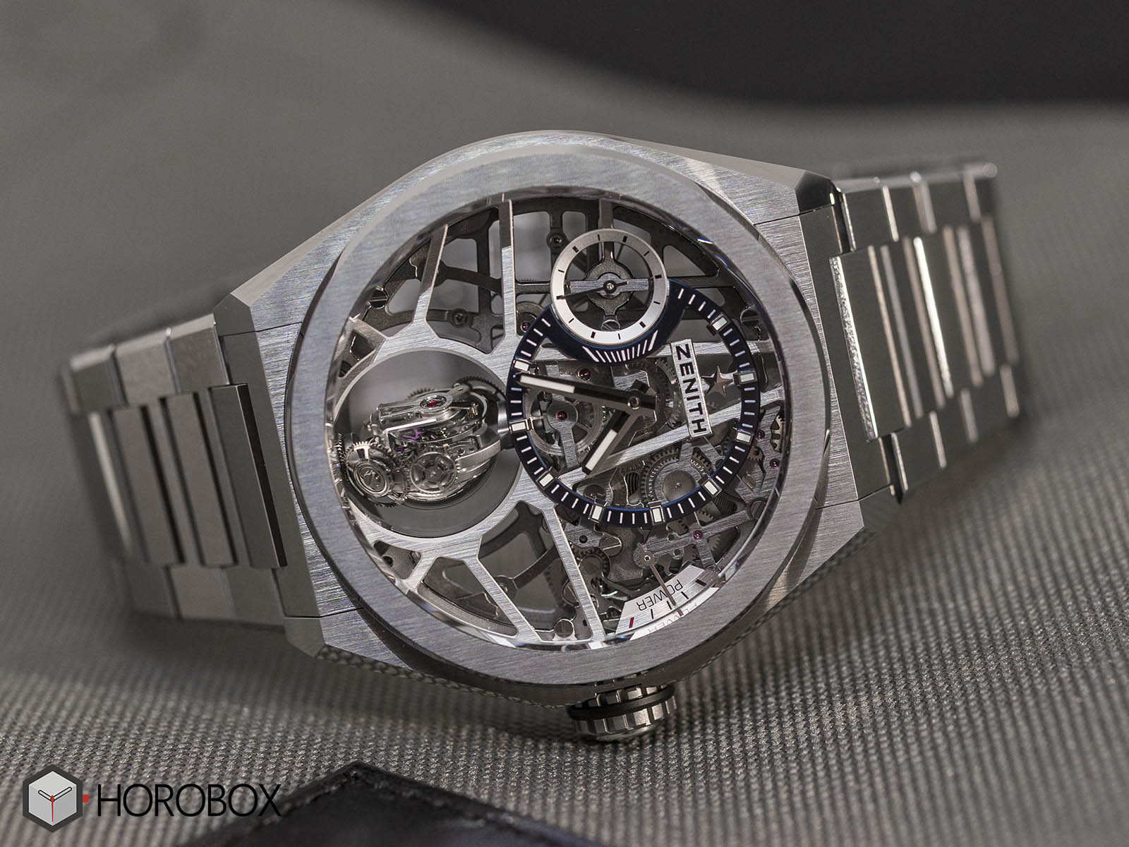 95-9000-8812-78-m9000-zenith-defy-zero-g-1.jpg