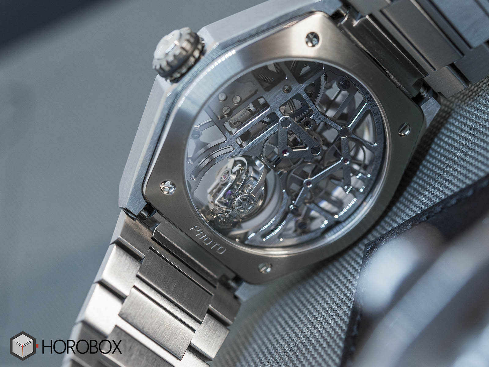 95-9000-8812-78-m9000-zenith-defy-zero-g-6.jpg