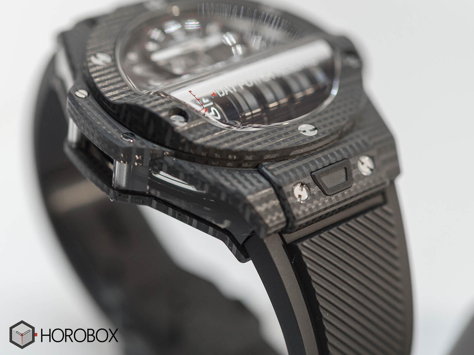 911-qd-0123-rx-hublot-mp-11-power-reserve-14-days-8.jpg